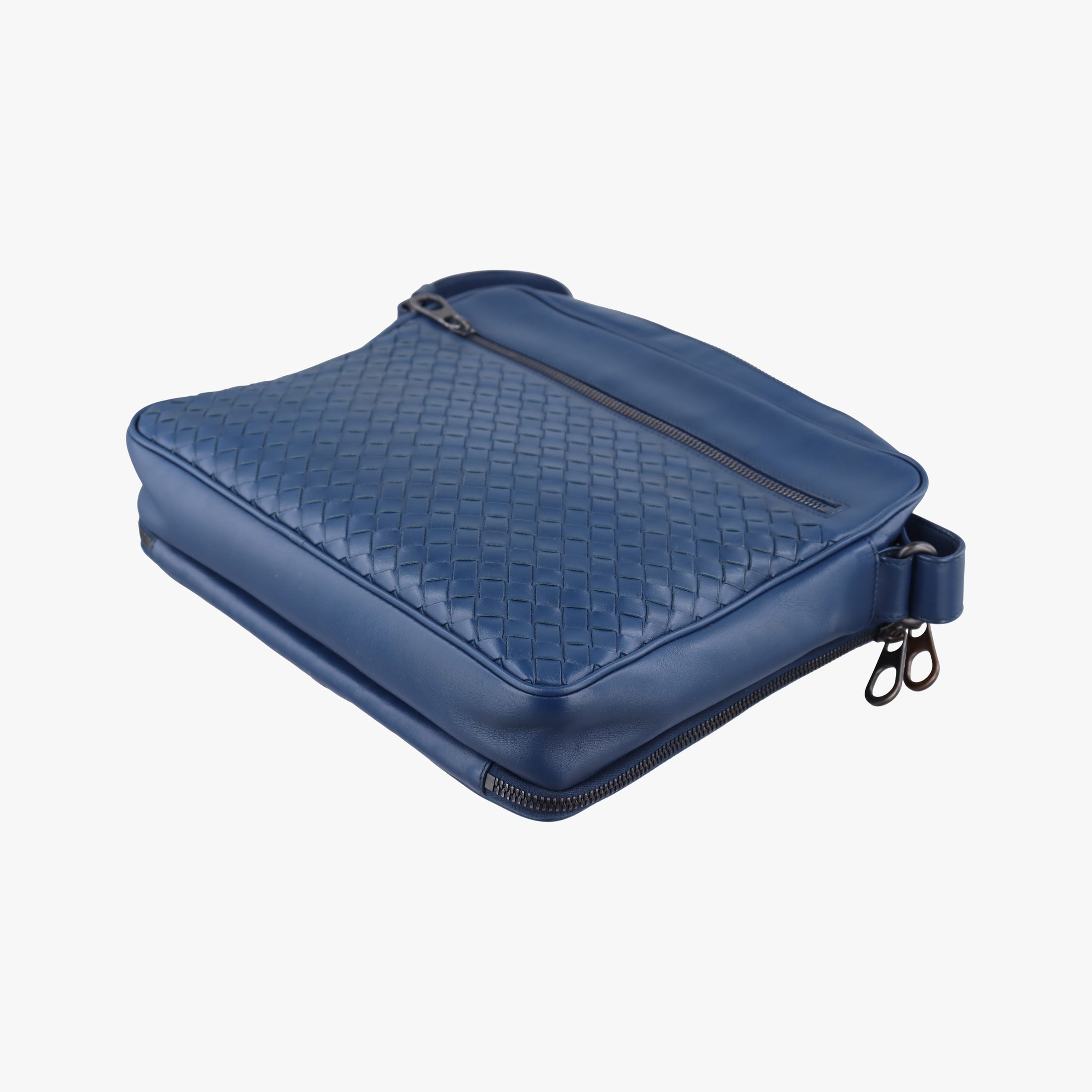 Intrecciato Navy lambskin B05679903Vイントレチャート ネイビー ラムスキン B05679903V