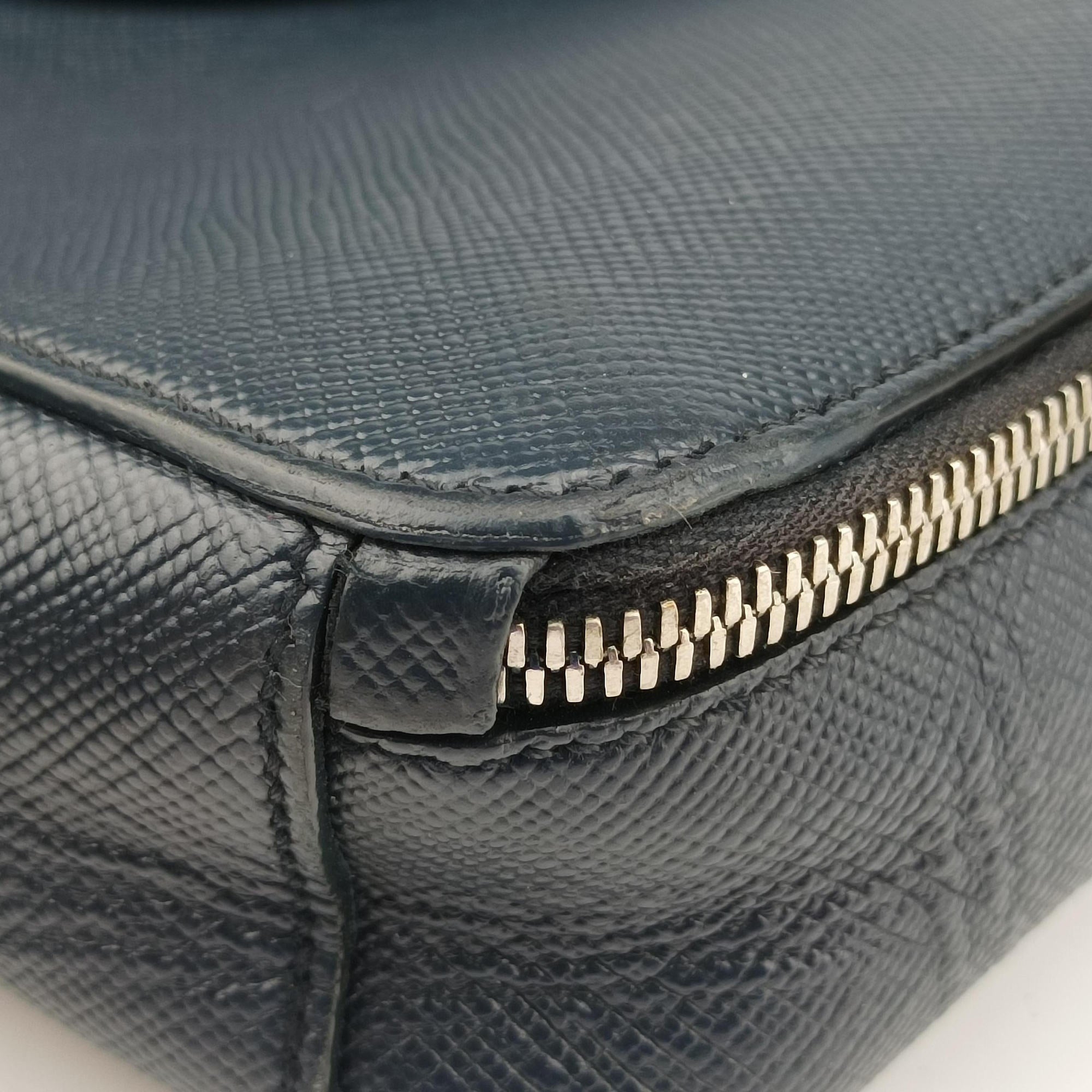 Business Briefcase Navy SAFFIANO Leather 2VE368 8Bビジネス ブリーフケース ブルーブラック サフィアーノレザー 2VE368 8B