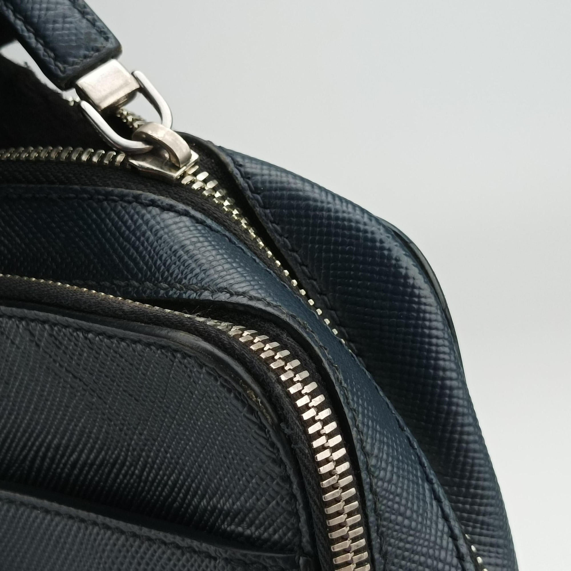 Business Briefcase Navy SAFFIANO Leather 2VE368 8Bビジネス ブリーフケース ブルーブラック サフィアーノレザー 2VE368 8B