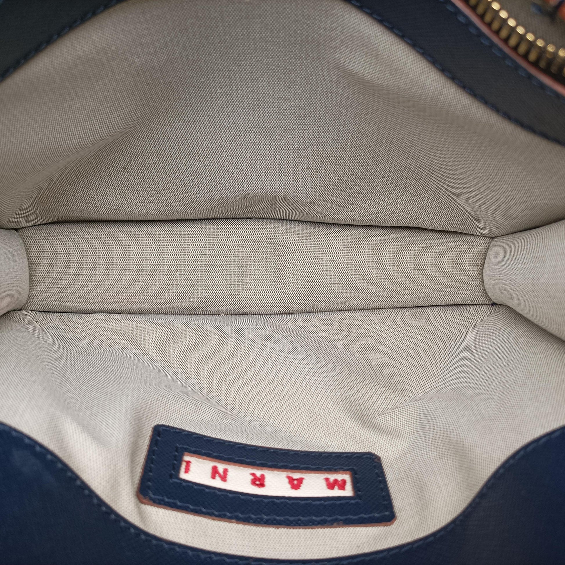 TRUNK Navy Saffiano Leather  トランク ネイビー サフィアーノレザー 
