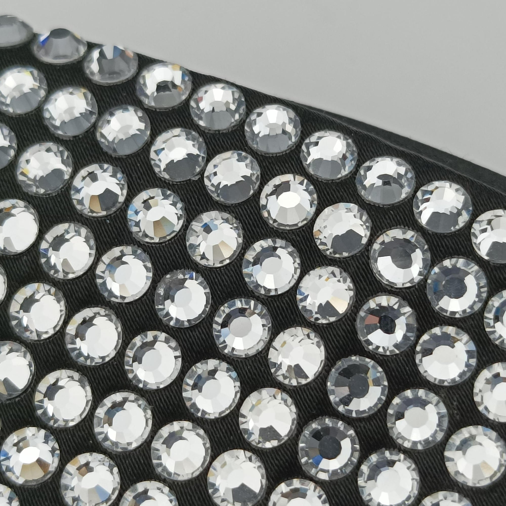 Triangle Crystal Black Leather 1NR015 42トライアングル ブラック レザー 1NR015 42