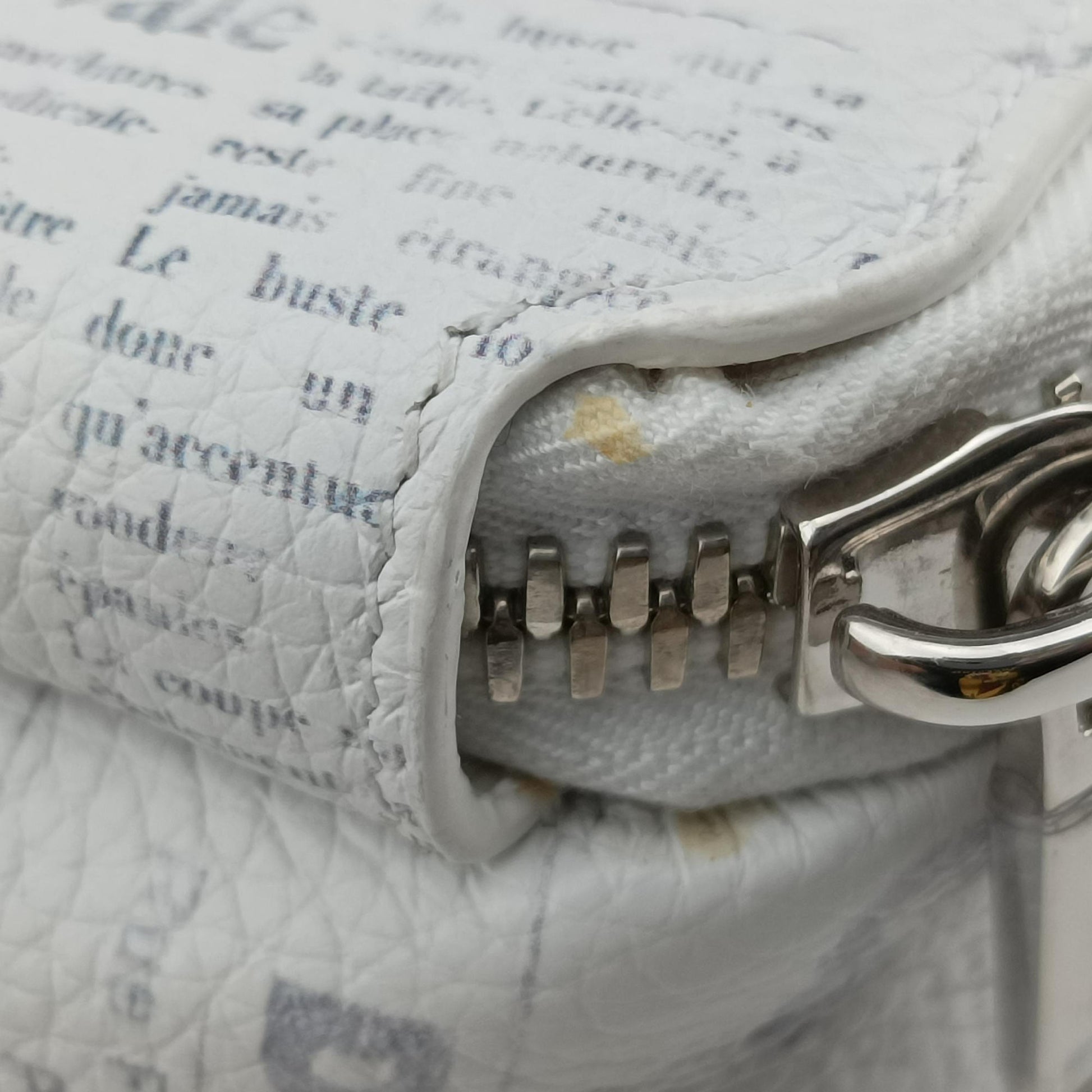 Daniel Arsham collaboration Newspaper Print White Leather 10-BO-1119Xダニエルアーシャム コラボ ニュースペーパー ホワイト レザー 10-BO-1119X