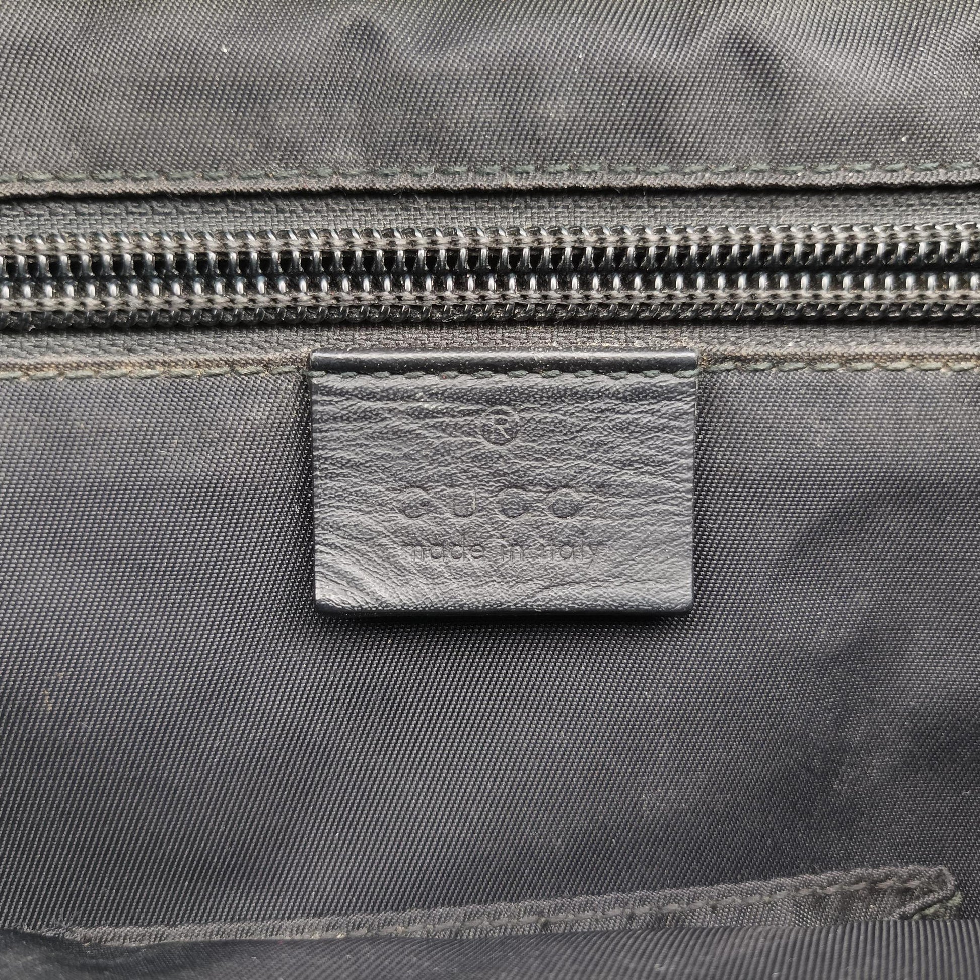 Guccissima Rubber Messenger Black Leather 246067 D013681349グッチシマ メッセンジャー ブラック レザー 246067 D013681349