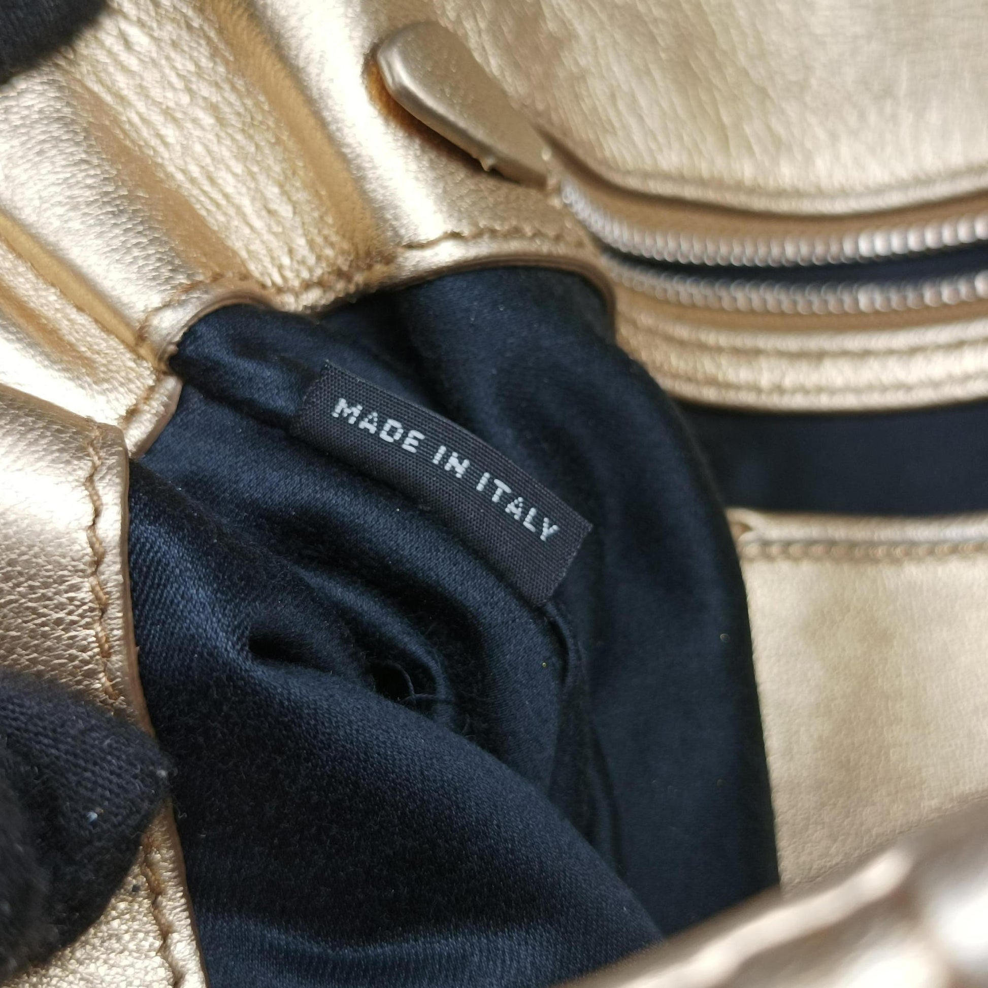 Iconic Crystal Cloque Golden Nappa Leather 5BD233 122クリスタル クロケ ゴールド ナッパレザー 5BD233 122