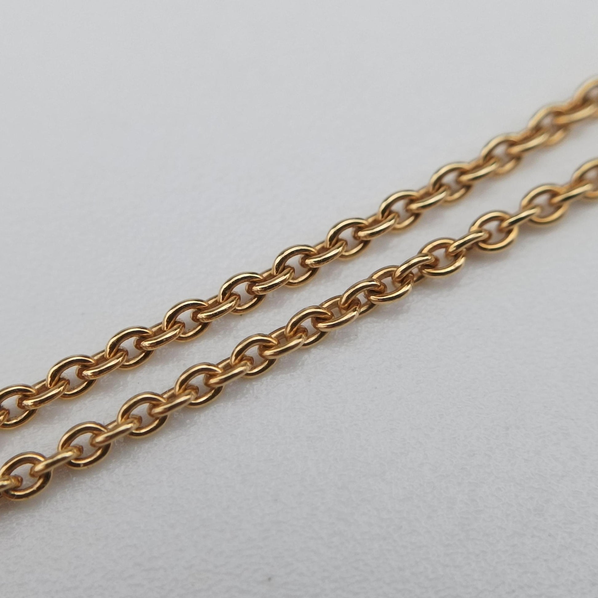 Rose des Vents medallion　 Black×Yellowgolden AU750 255630ローズデヴァン メダリオン ブラック×イェローゴールド AU750 255630
