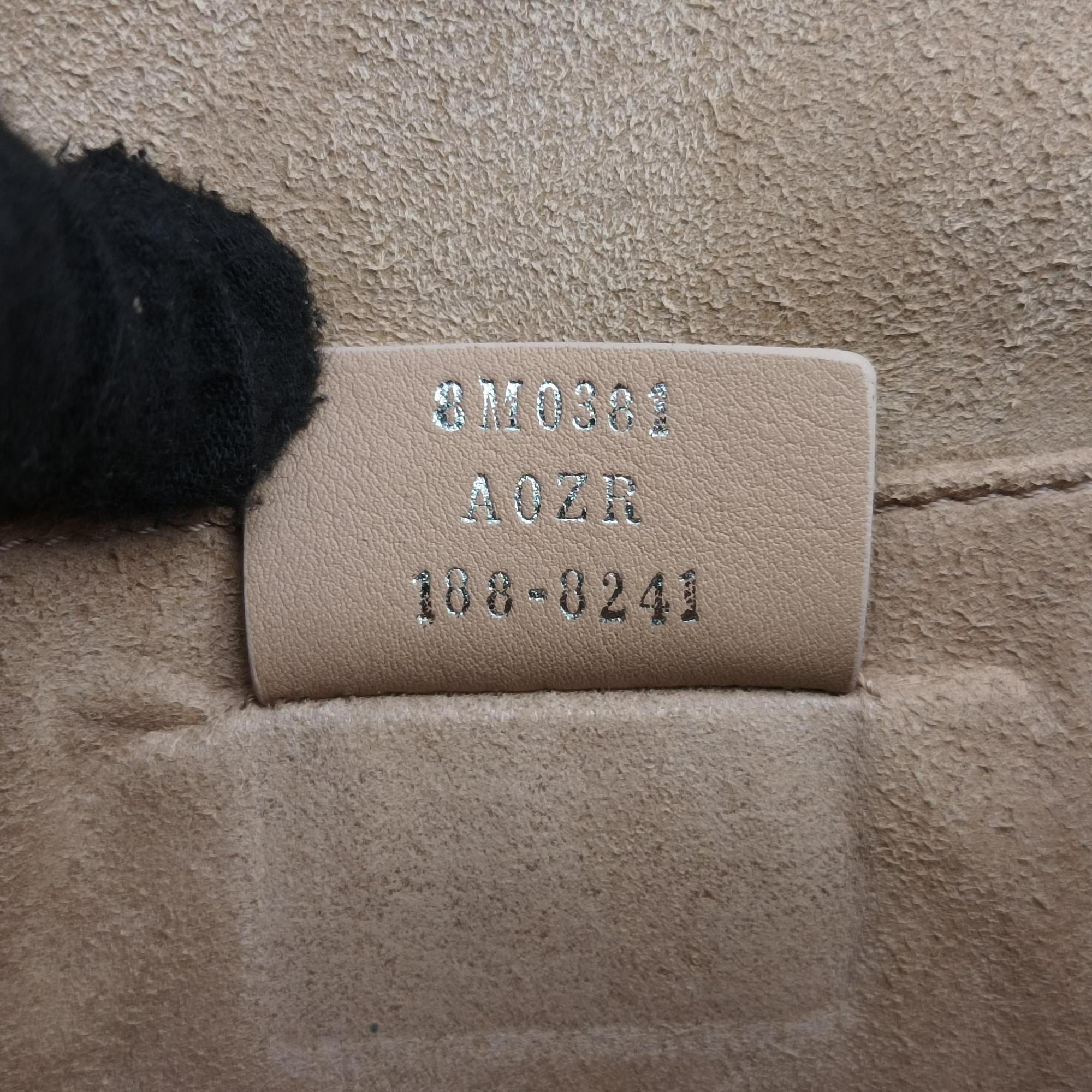 Studded Kan I Black Leather 8M0381 8M0381 A0ZR 188-8241スタッズ キャナイ ブラック レザー 8M0381 8M0381 A0ZR 188-8241