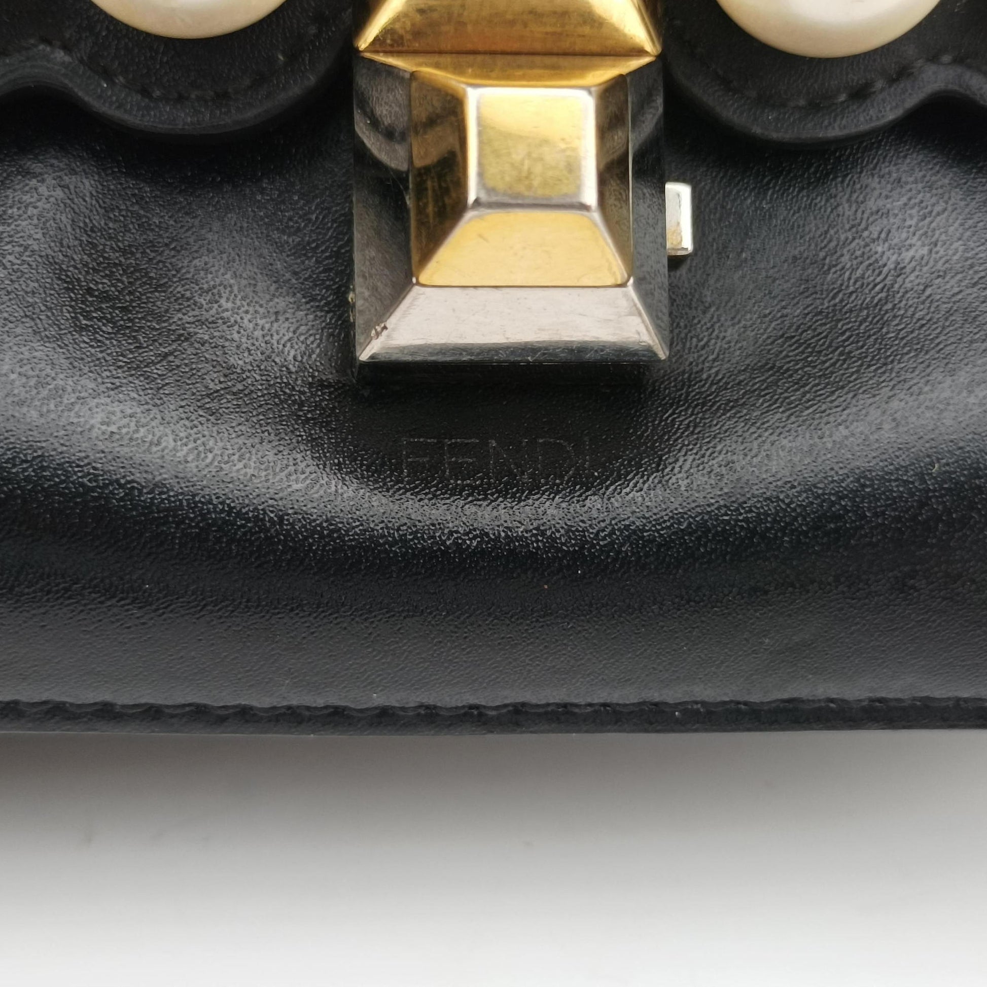 Studded Kan I Black Leather 8M0381 8M0381 A0ZR 188-8241スタッズ キャナイ ブラック レザー 8M0381 8M0381 A0ZR 188-8241