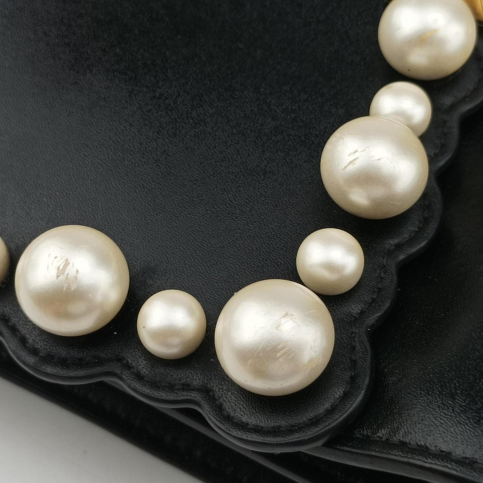 Studded Kan I Black Leather 8M0381 8M0381 A0ZR 188-8241スタッズ キャナイ ブラック レザー 8M0381 8M0381 A0ZR 188-8241