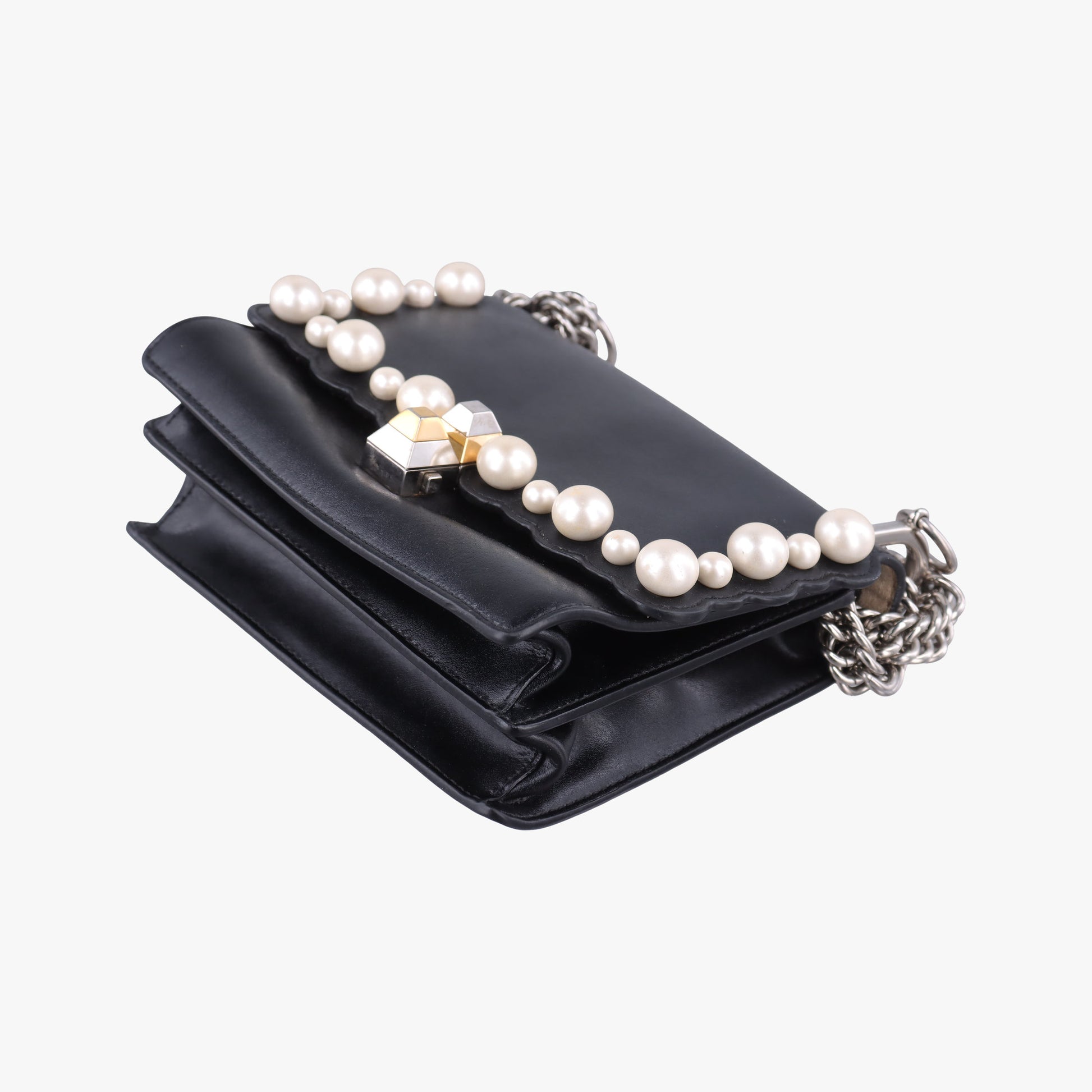Studded Kan I Black Leather 8M0381 8M0381 A0ZR 188-8241スタッズ キャナイ ブラック レザー 8M0381 8M0381 A0ZR 188-8241