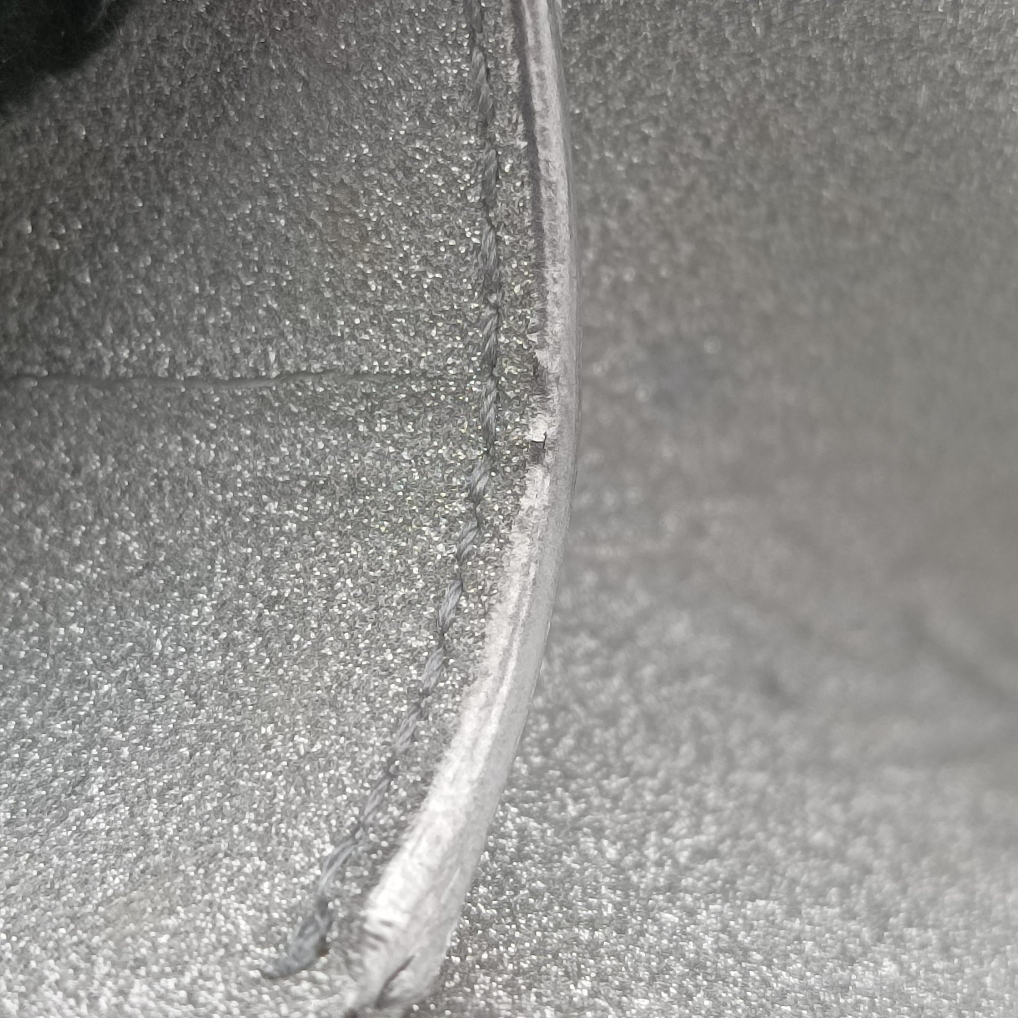 Vara Silver Leather FZ-21 H 203ヴァラ シルバー レザー FZ-21 H 203