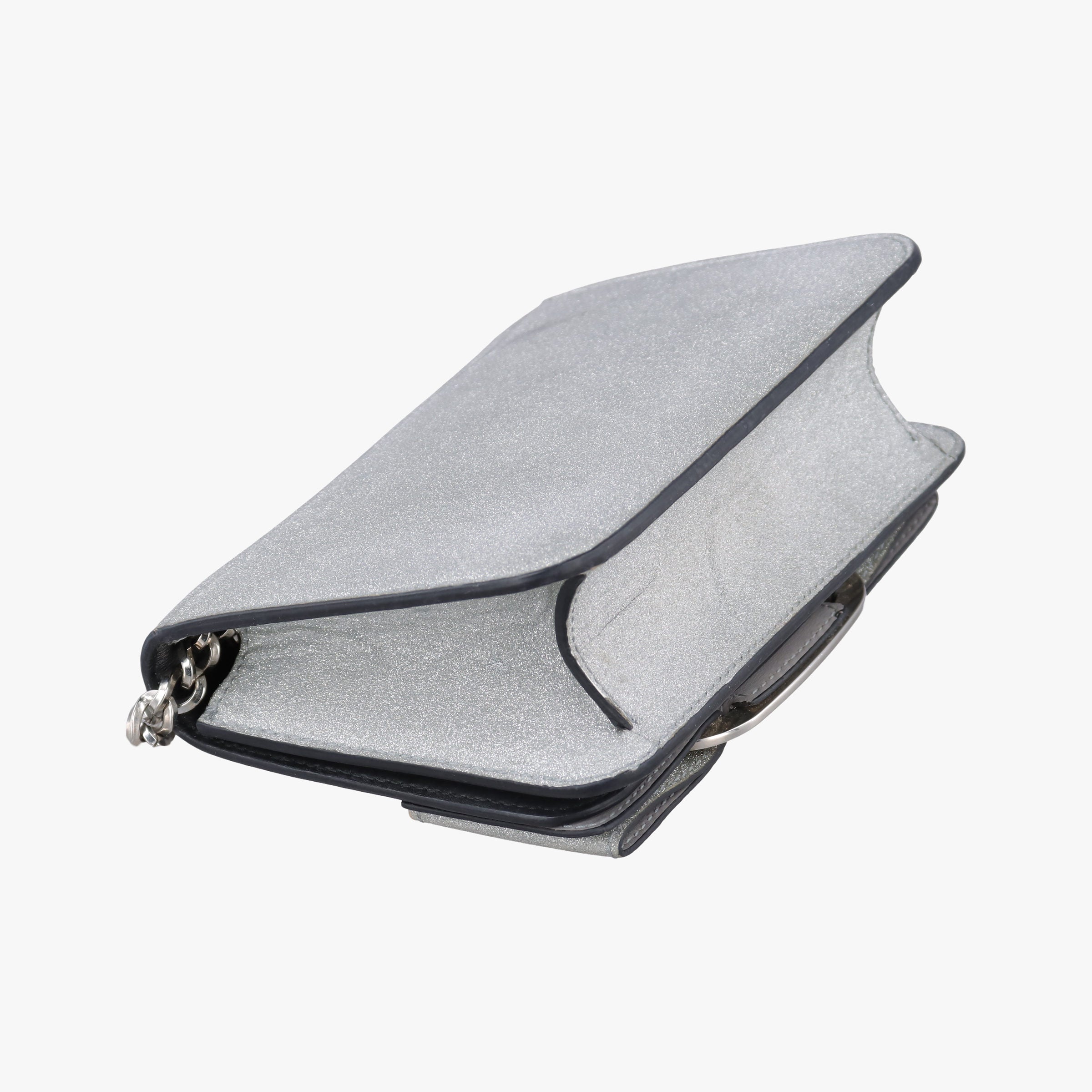 Vara Silver Leather FZ-21 H 203ヴァラ シルバー レザー FZ-21 H 203