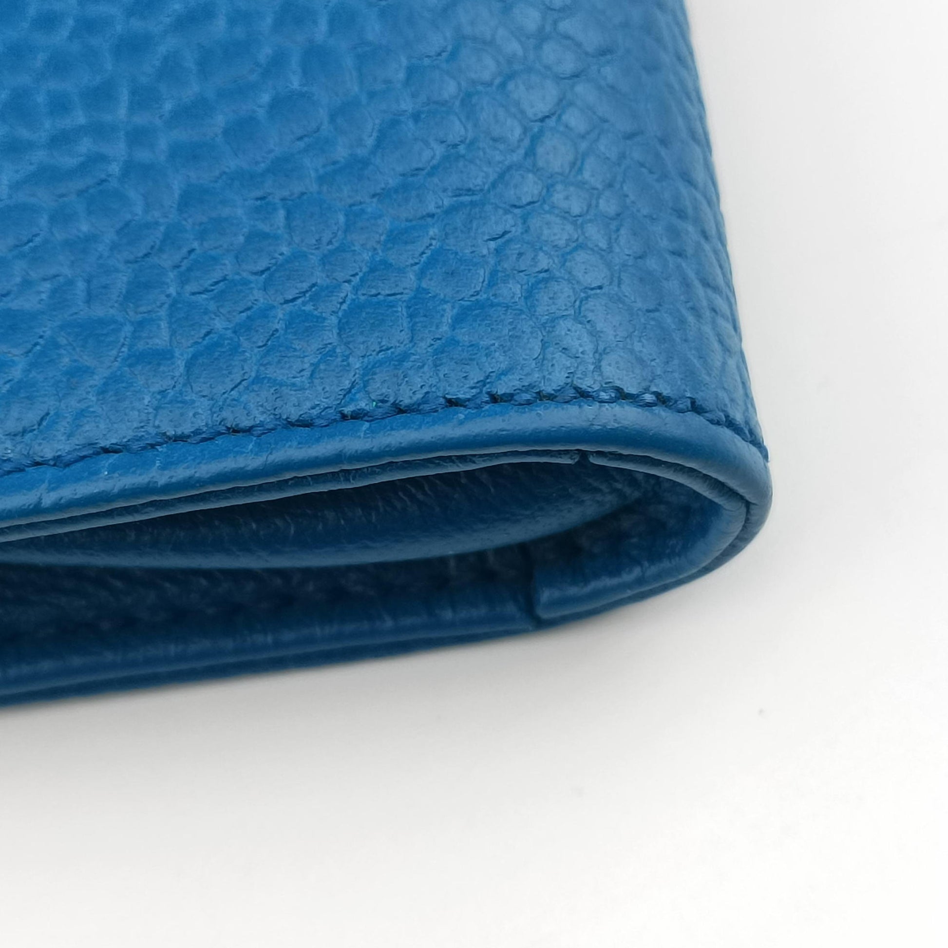 Timeless Blue Caviar Skin A05278 3911109タイムレス ブルー キャビアスキン A05278 3911109