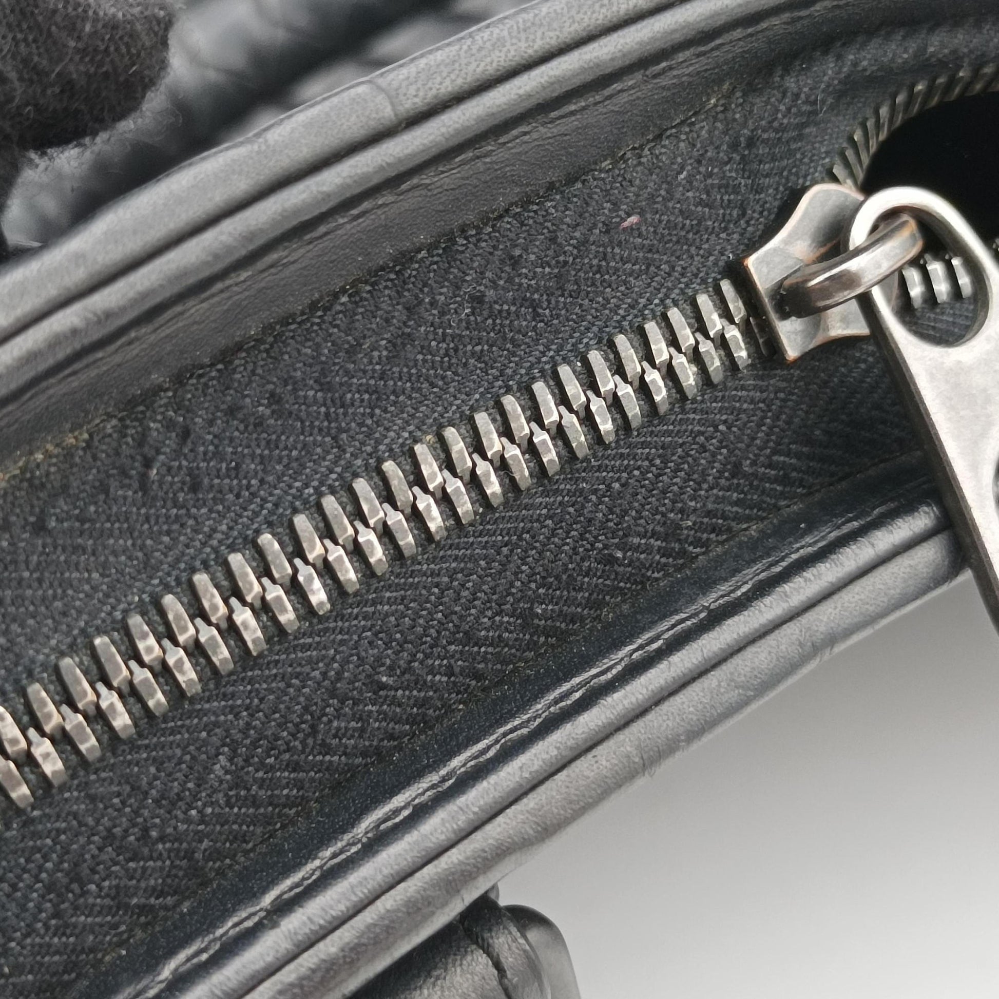 Intrecciato Black lambskin B00365177Wイントレチャート ブラック ラムスキン B00365177W