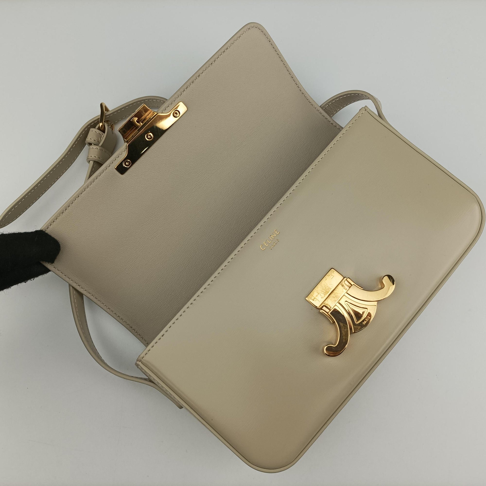 Claude Triomphe Beige Leather F-CU-1233クロード トリオンフ ベージュ レザー F-CU-1233