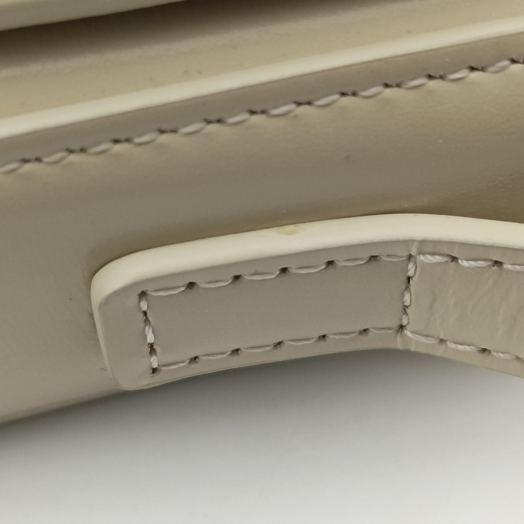 Claude Triomphe Beige Leather F-CU-1233クロード トリオンフ ベージュ レザー F-CU-1233