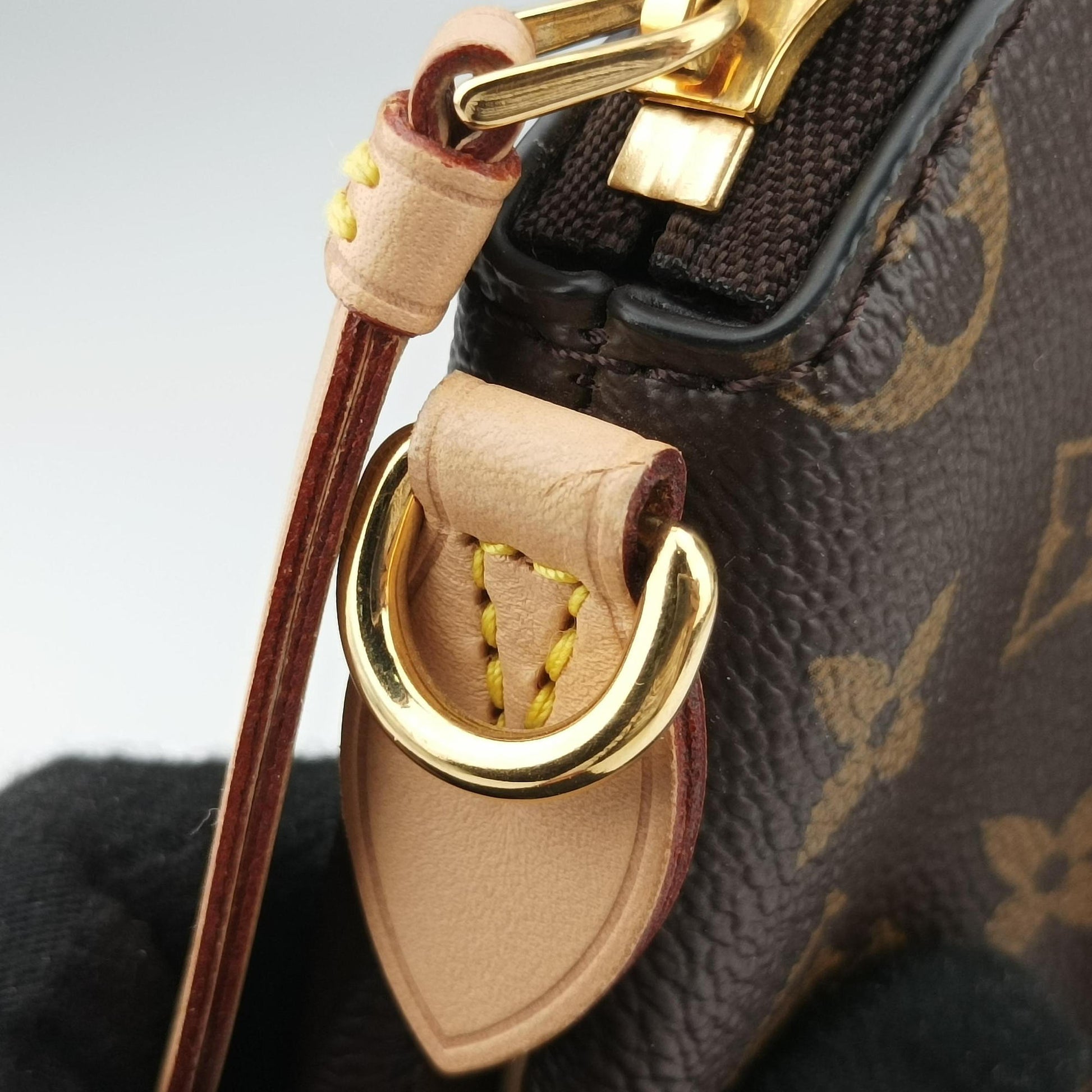 Rivoli MM Brown Monogram Canvas M44546 MB3199リボリー MM モノグラム/ブラウン モノグラムキャンバス M44546 MB3199