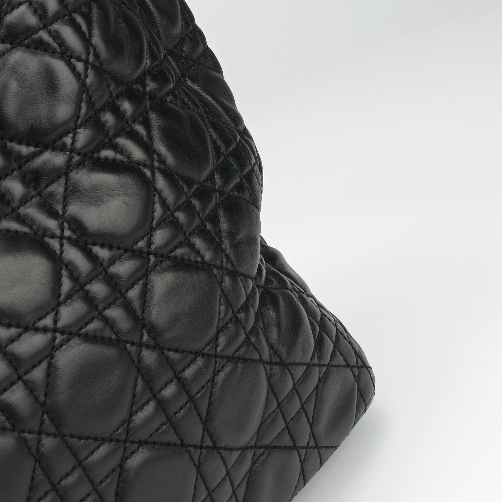 Lady Dior Black lambskin 16-MA-0120レディディオール ブラック ラムスキン 16-MA-0120