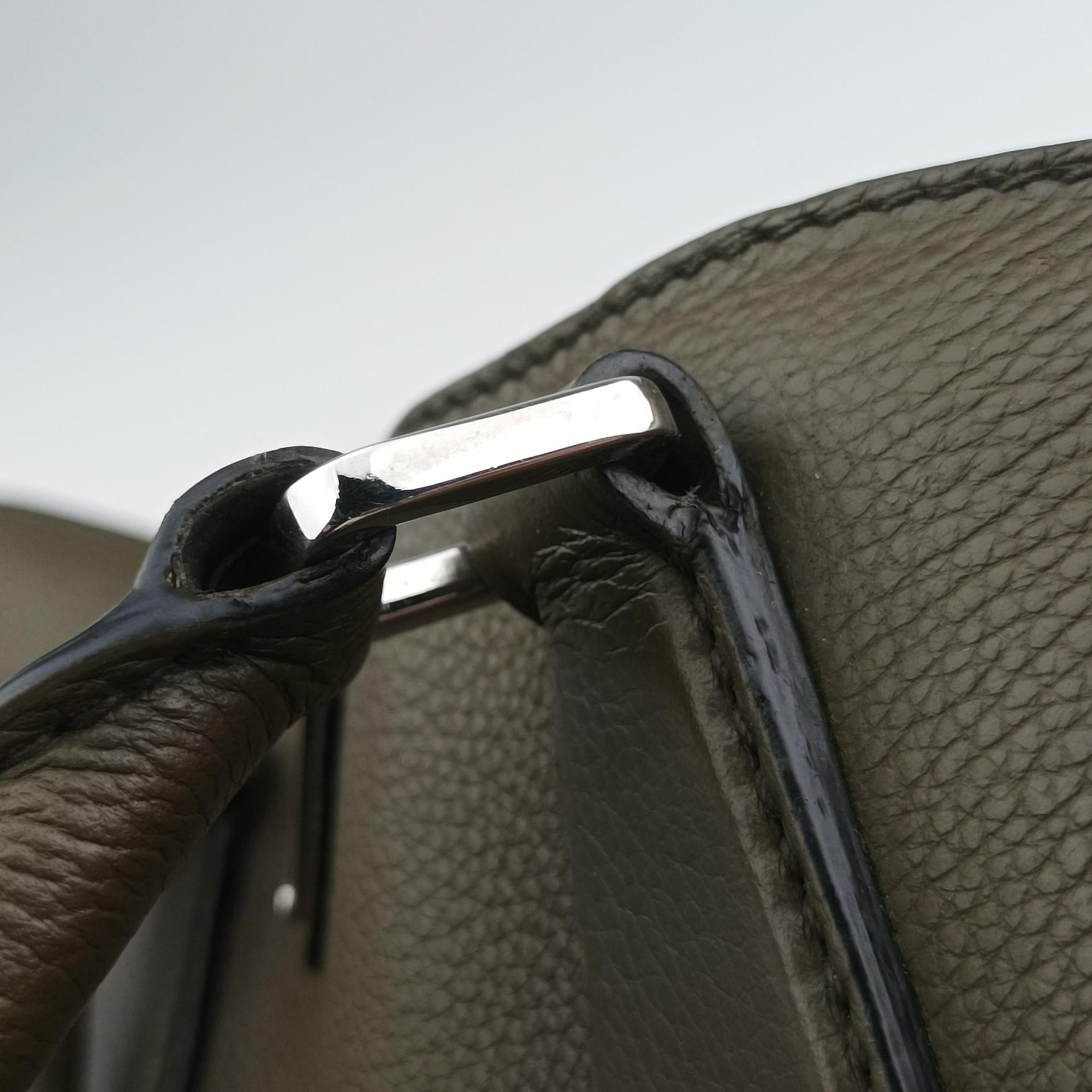 Business Briefcase Green Leather 2VE368 7/Iビジネス ブリーフケース グリーン レザー 2VE368 7/I