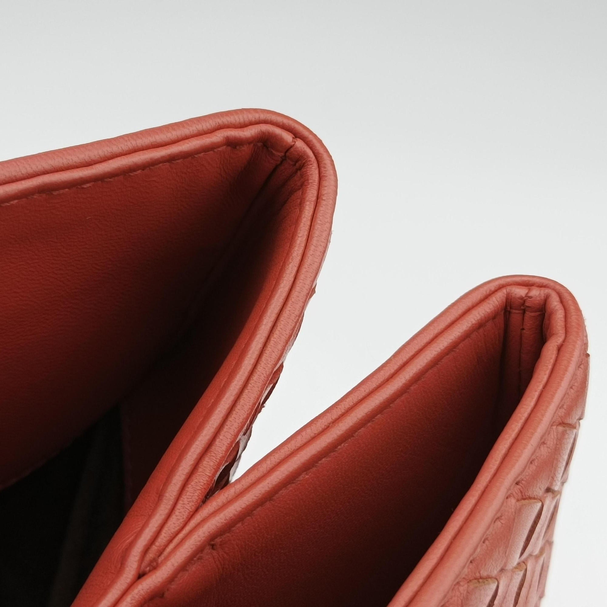 Intrecciato Coral red lambskin B02234583Uイントレチャート コーラルレッド ラムスキン B02234583U