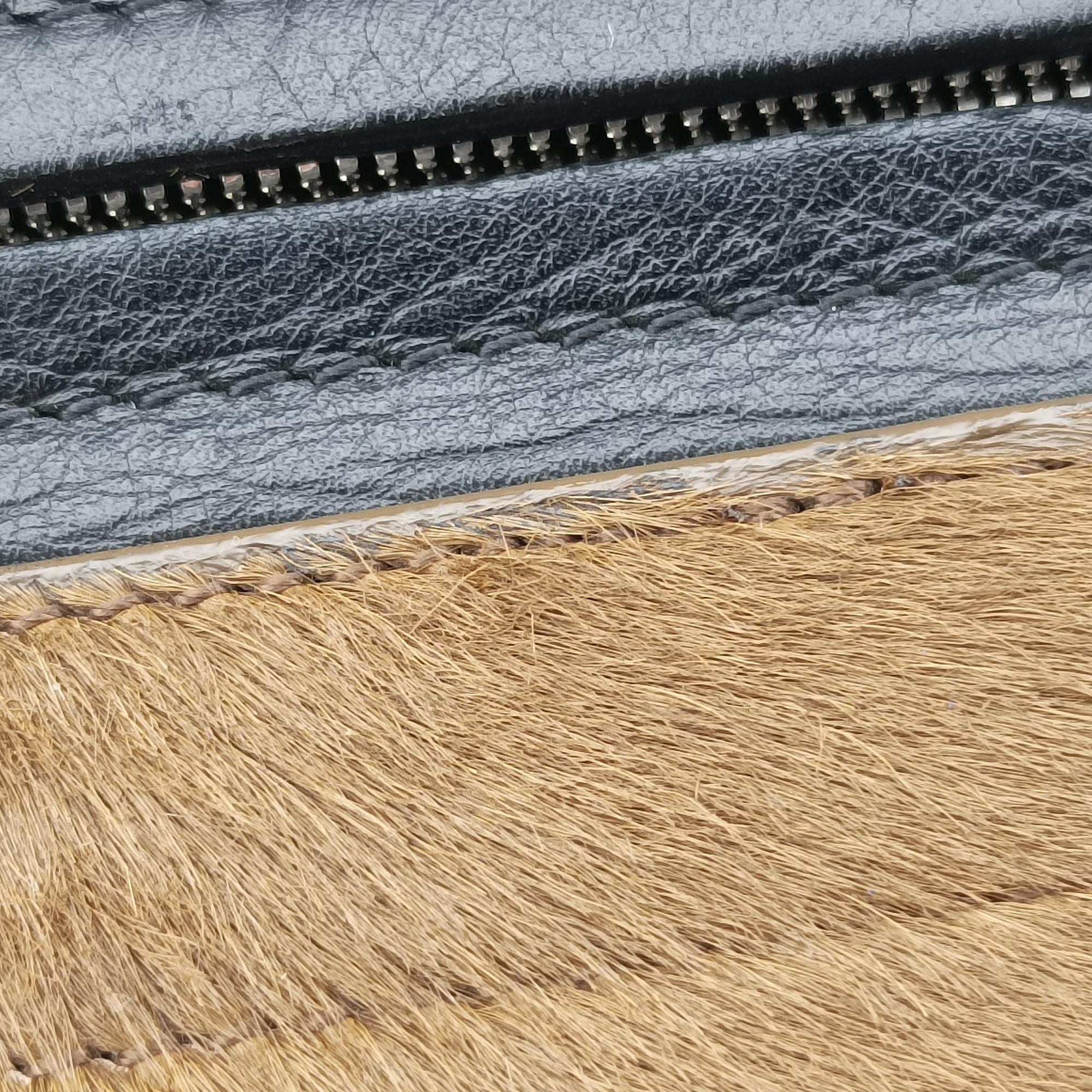 Trapeze Black×Brown×Blue ponyhair F-CU-0112トラペーズミディアム ブラック×ブラウン×ブルー ハラコ F-CU-0112