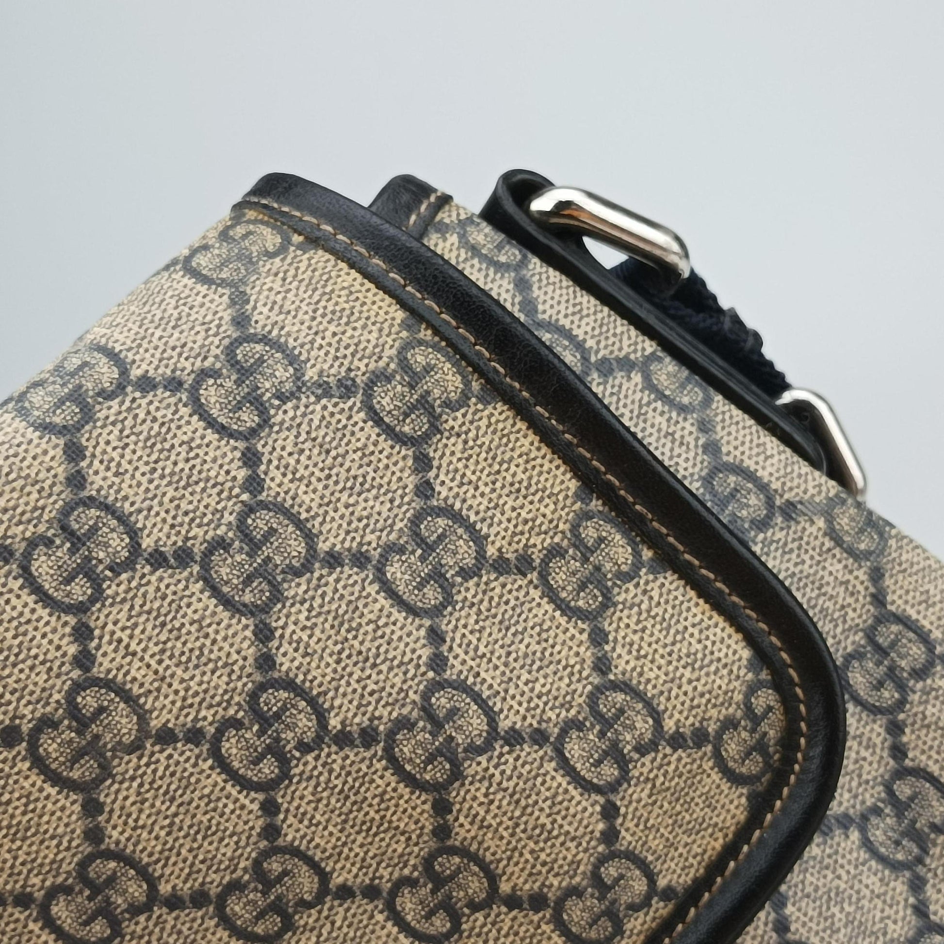 GG Plus GG Supreme beige×navy PVC coated canvas×Leather 223666 B011361882GGプラス GGスプリーム ベージュ×ネイビー PVCコーティングキャンバス×レザー 223666 B011361882