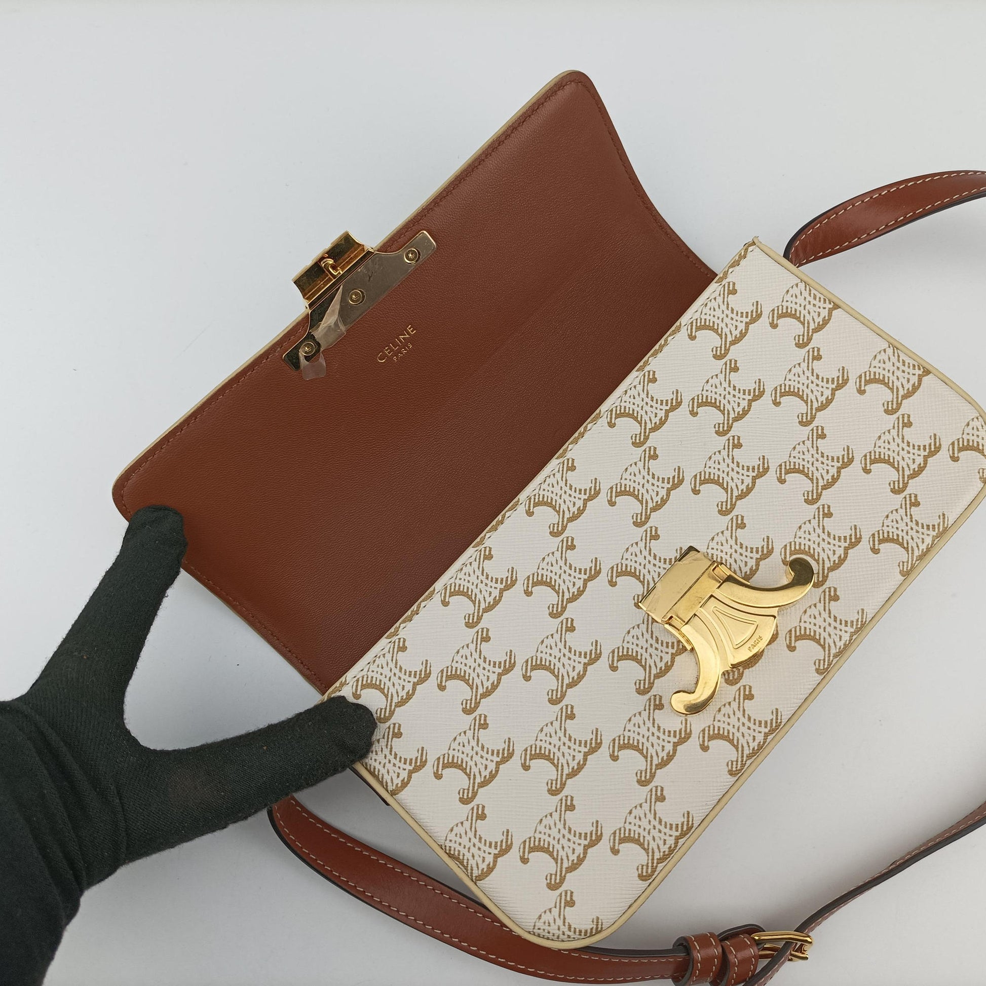 Claude Triomphe white x brown PVC coated canvas x Leather W-CU-2251クロード トリオンフ ホワイトxブラウン PVCコーティングキャンバスxレザー W-CU-2251