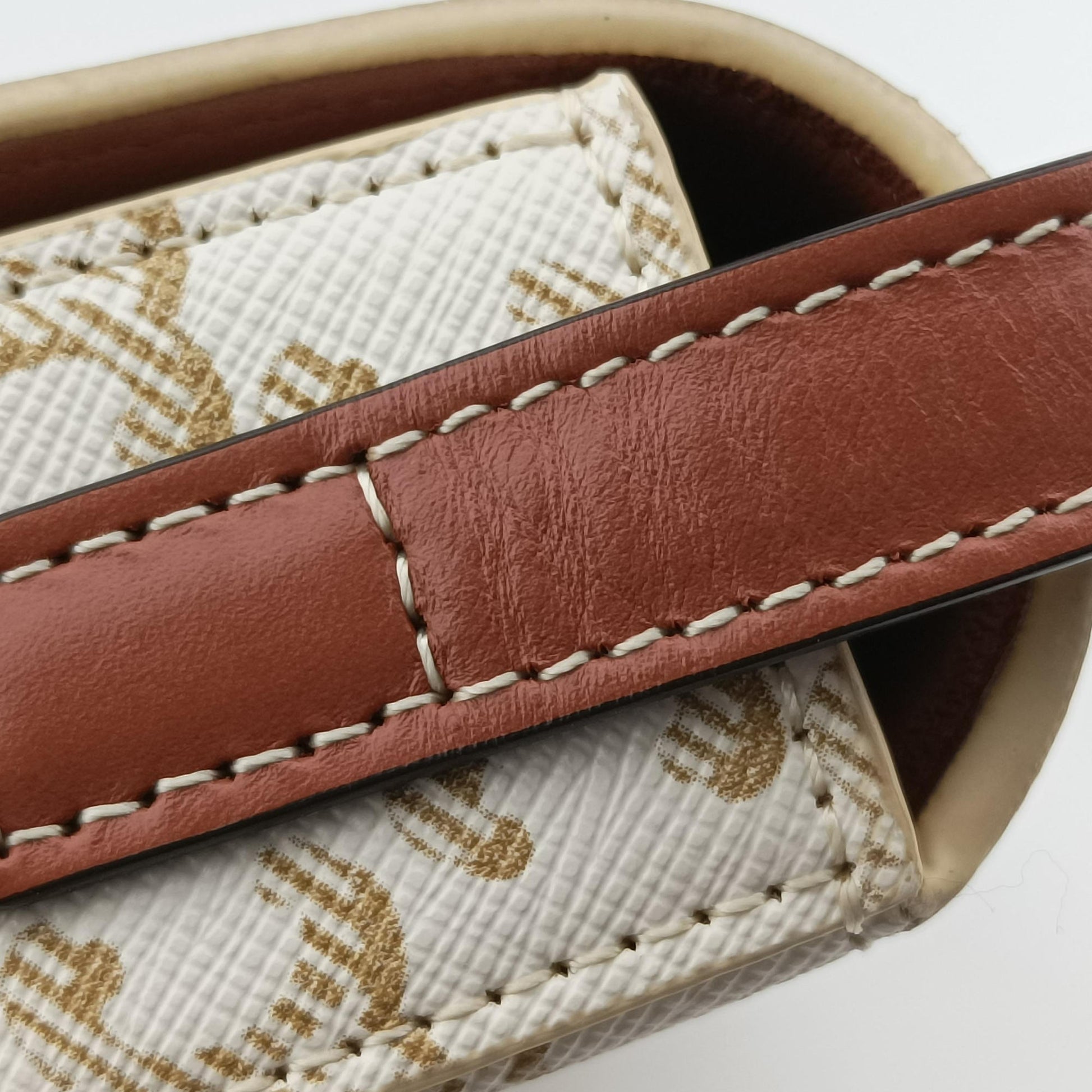 Claude Triomphe white x brown PVC coated canvas x Leather W-CU-2251クロード トリオンフ ホワイトxブラウン PVCコーティングキャンバスxレザー W-CU-2251