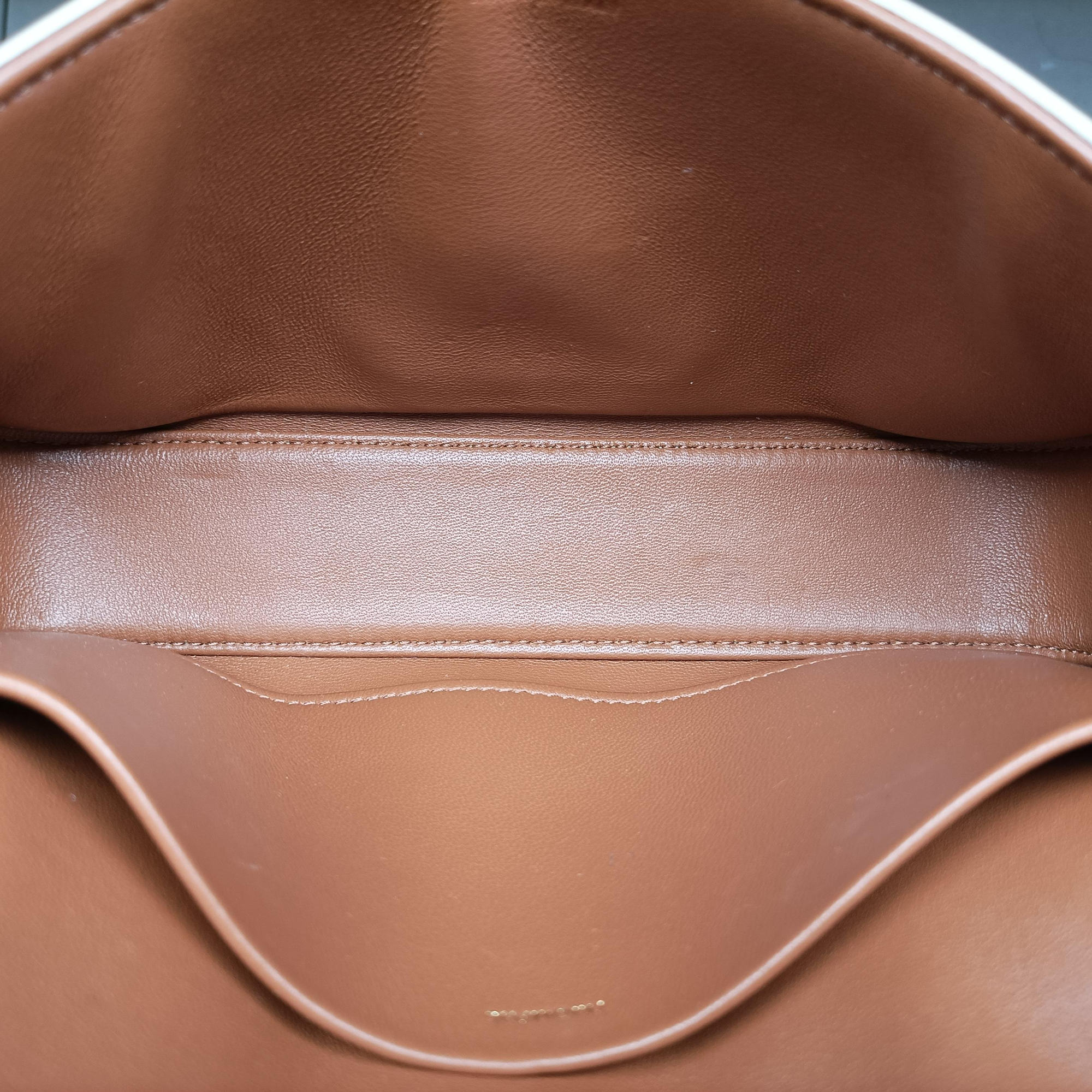 Claude Triomphe white x brown PVC coated canvas x Leather W-CU-2251クロード トリオンフ ホワイトxブラウン PVCコーティングキャンバスxレザー W-CU-2251
