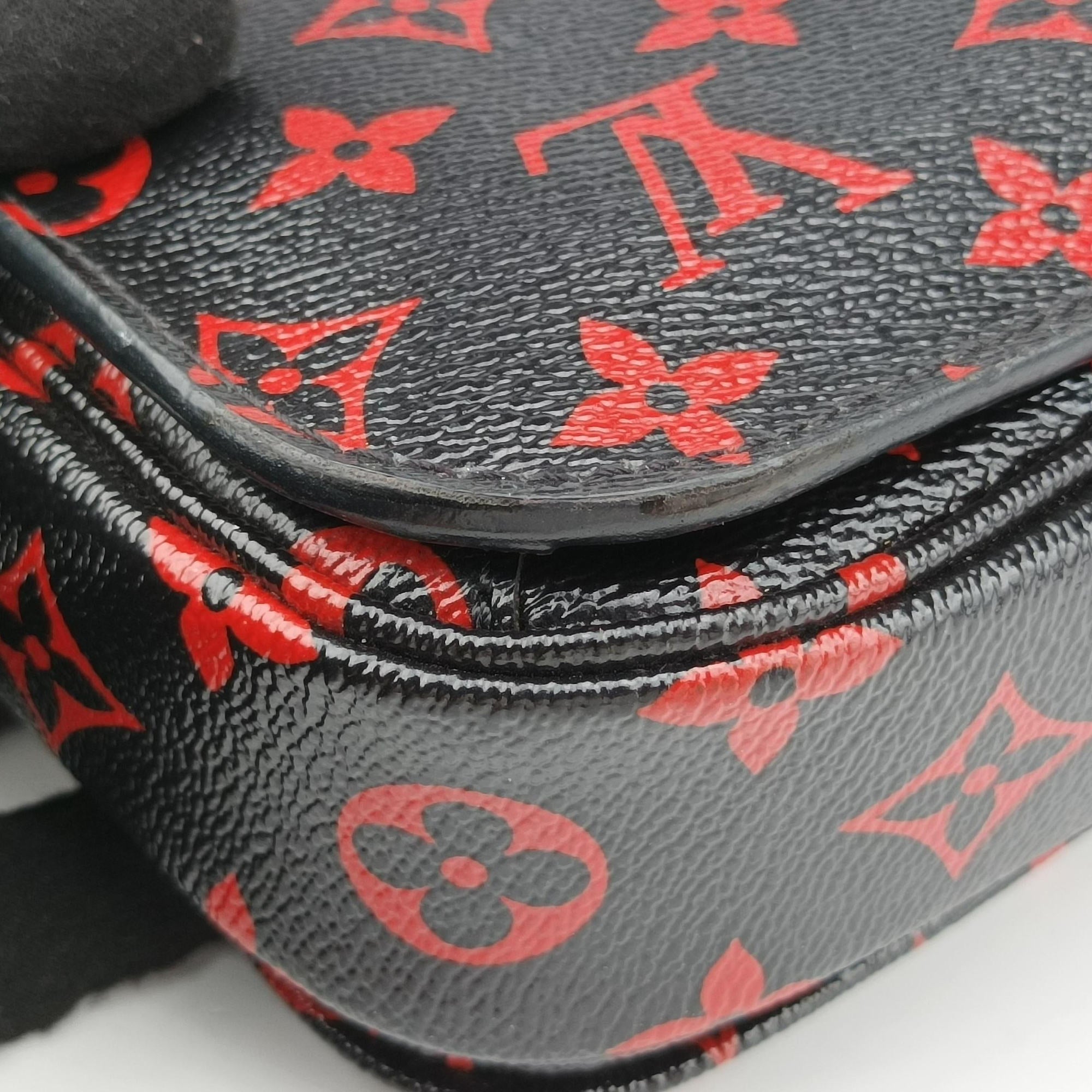 Pochette Metis MM Noir×ROUGE Monogram Infrarouge M41462 DR4196ポシェット メティス MM ノワール×ルージュ モノグラム アンフラルージュ M41462 DR4196