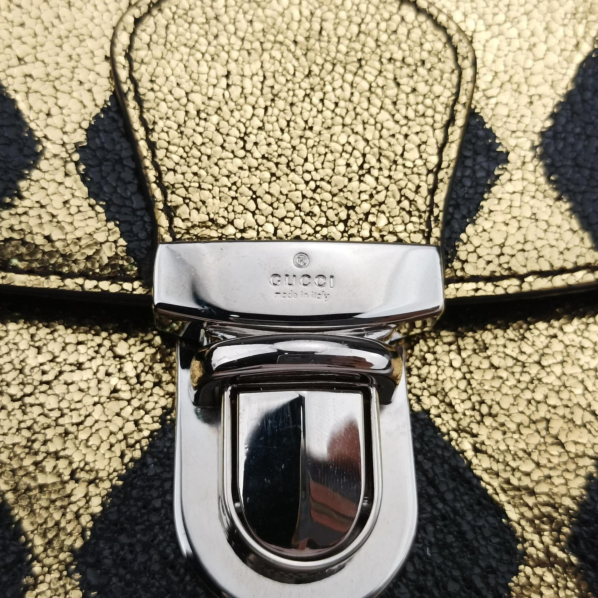 Metallic Crackle Golden×black Leather 605112 C031415516メタリッククラックル ゴールド×ブラック レザー 605112 C031415516
