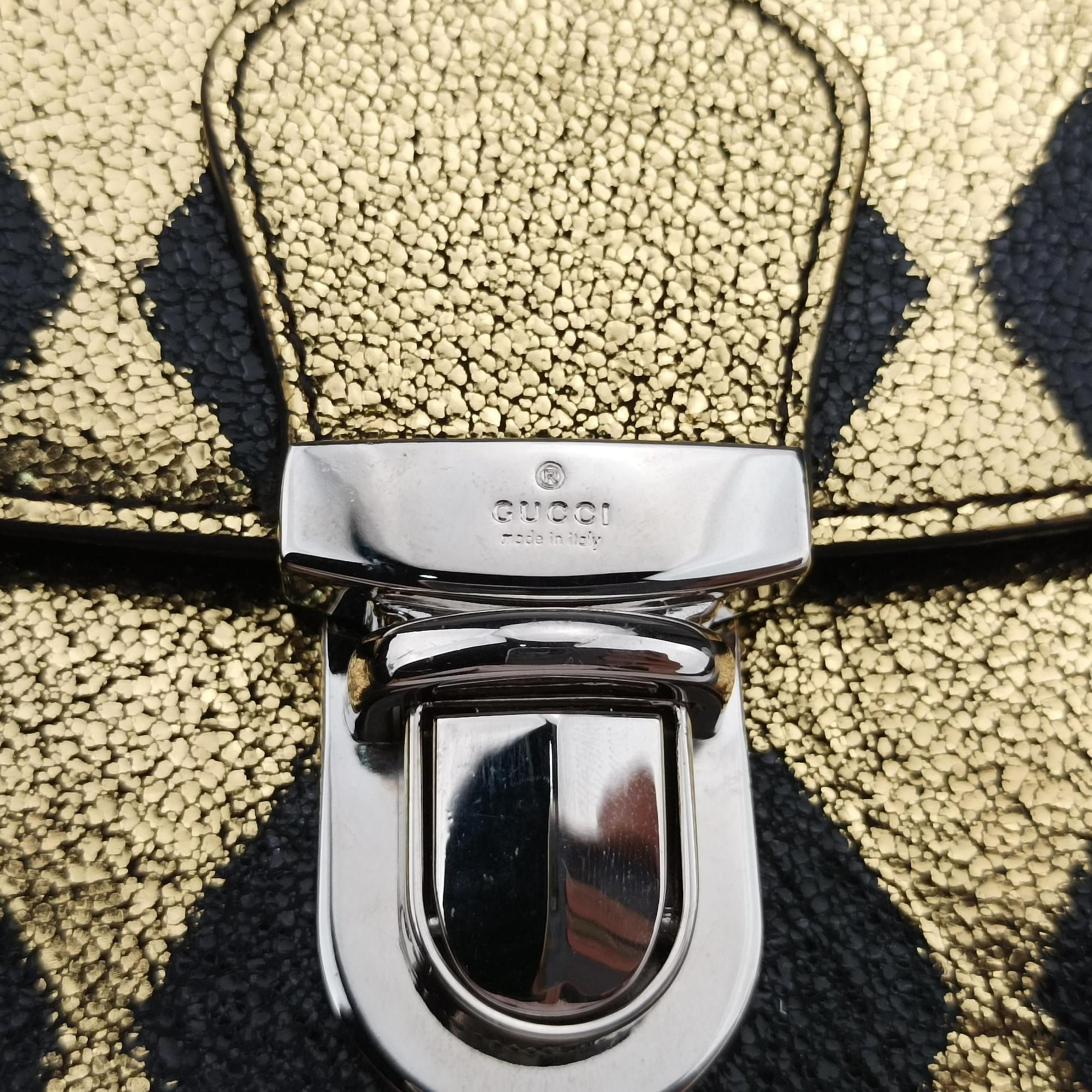 Metallic Crackle Golden×black Leather 605112 C031415516メタリッククラックル ゴールド×ブラック レザー 605112 C031415516