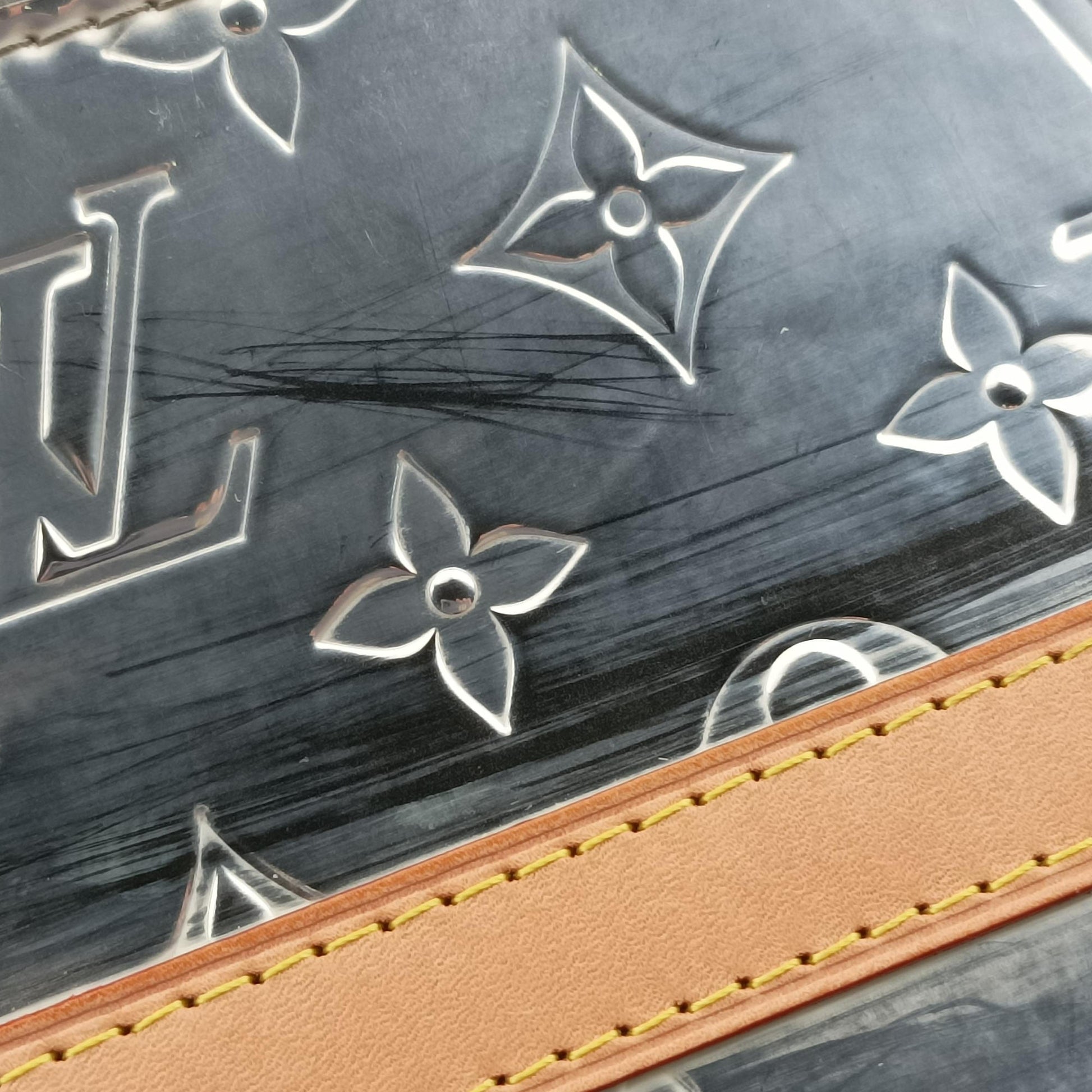 Monogram Mirror Handle Soft Trunk Silver Vernis M80807 モノグラム ミラートランク ポシェット シルバー ヴェルニ M80807 
