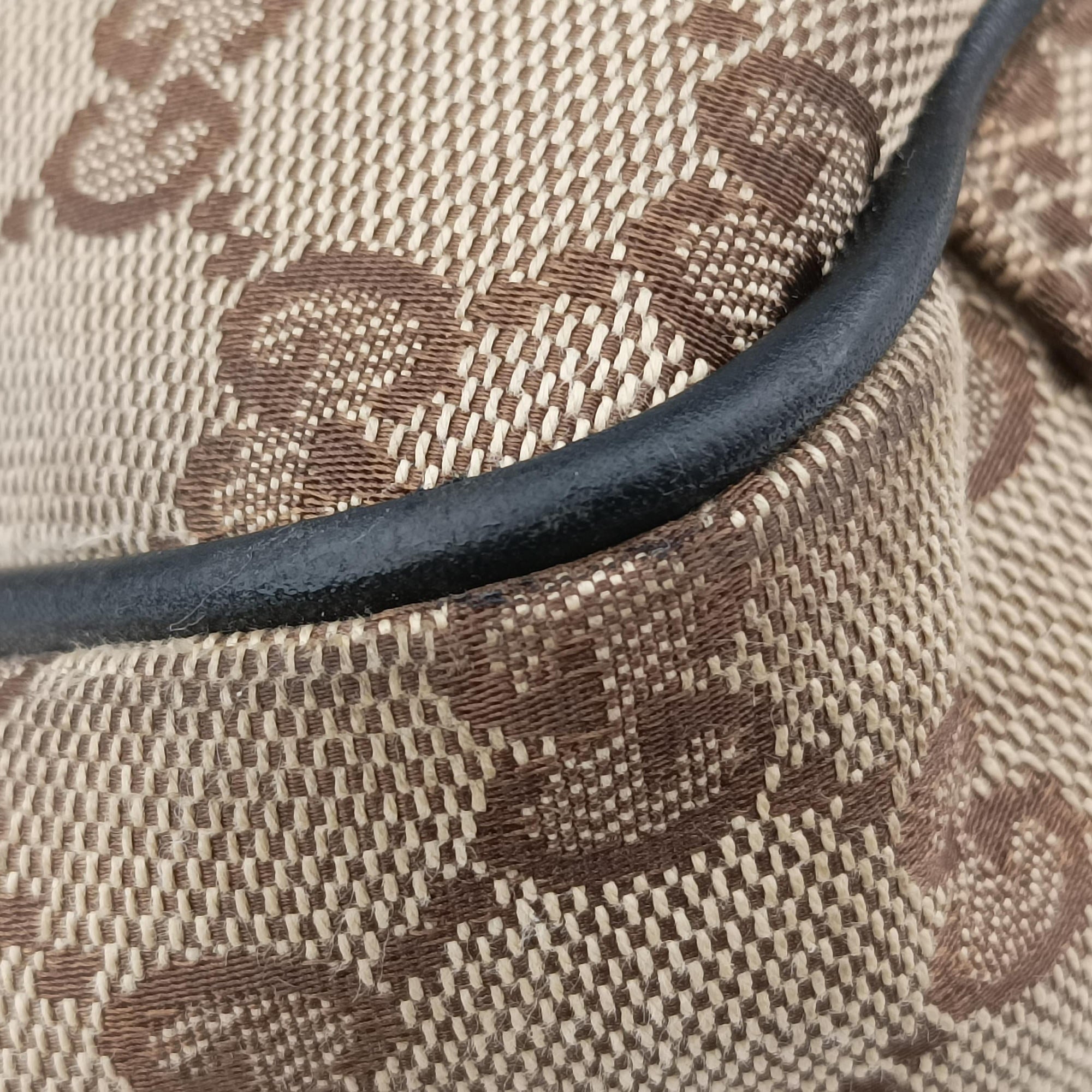 グッチGucciGGキャンバス GGツインズ ベージュ×ブラック キャンバス