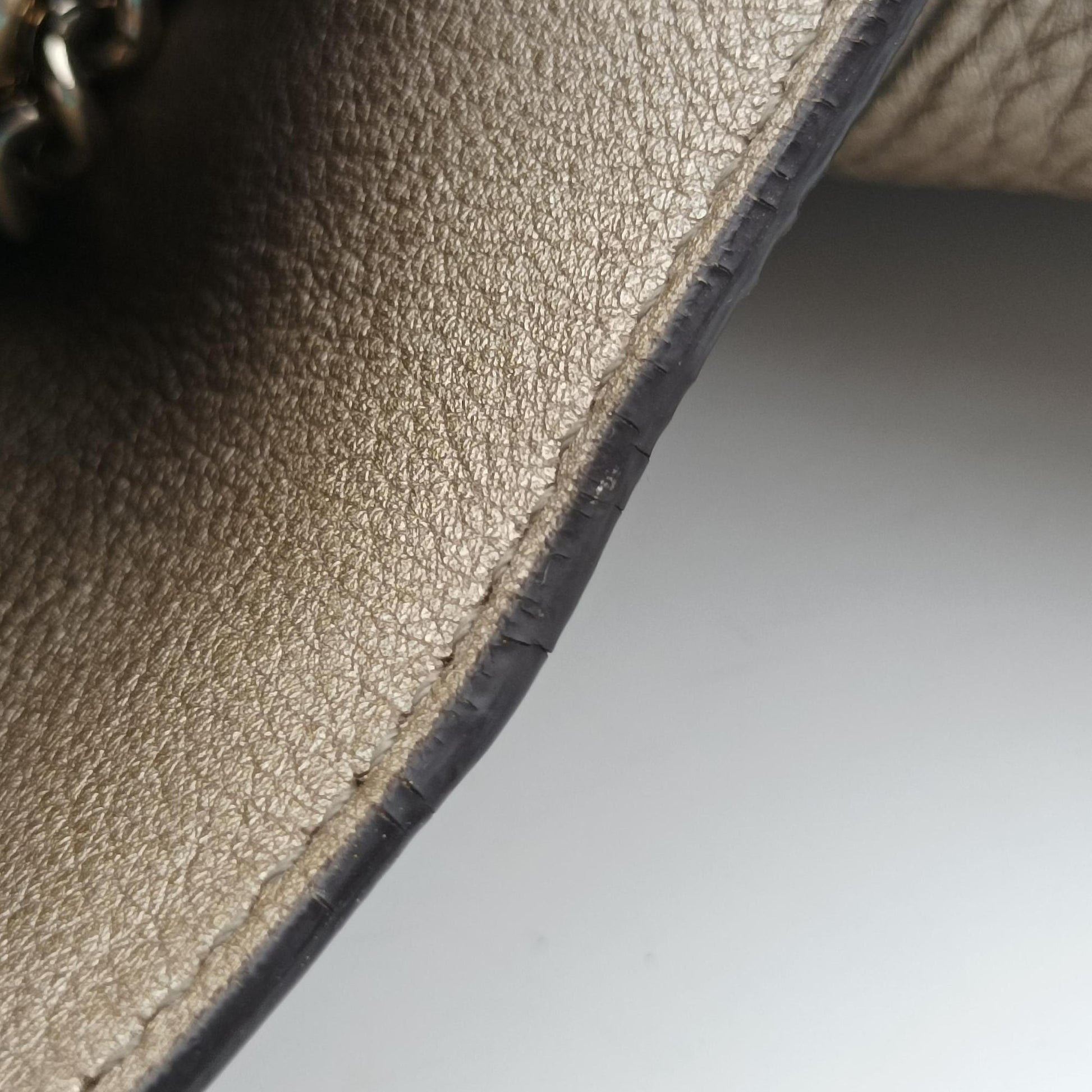 Soho Golden Leather 323190 F014831523ソーホー ゴールド レザー 323190 F014831523