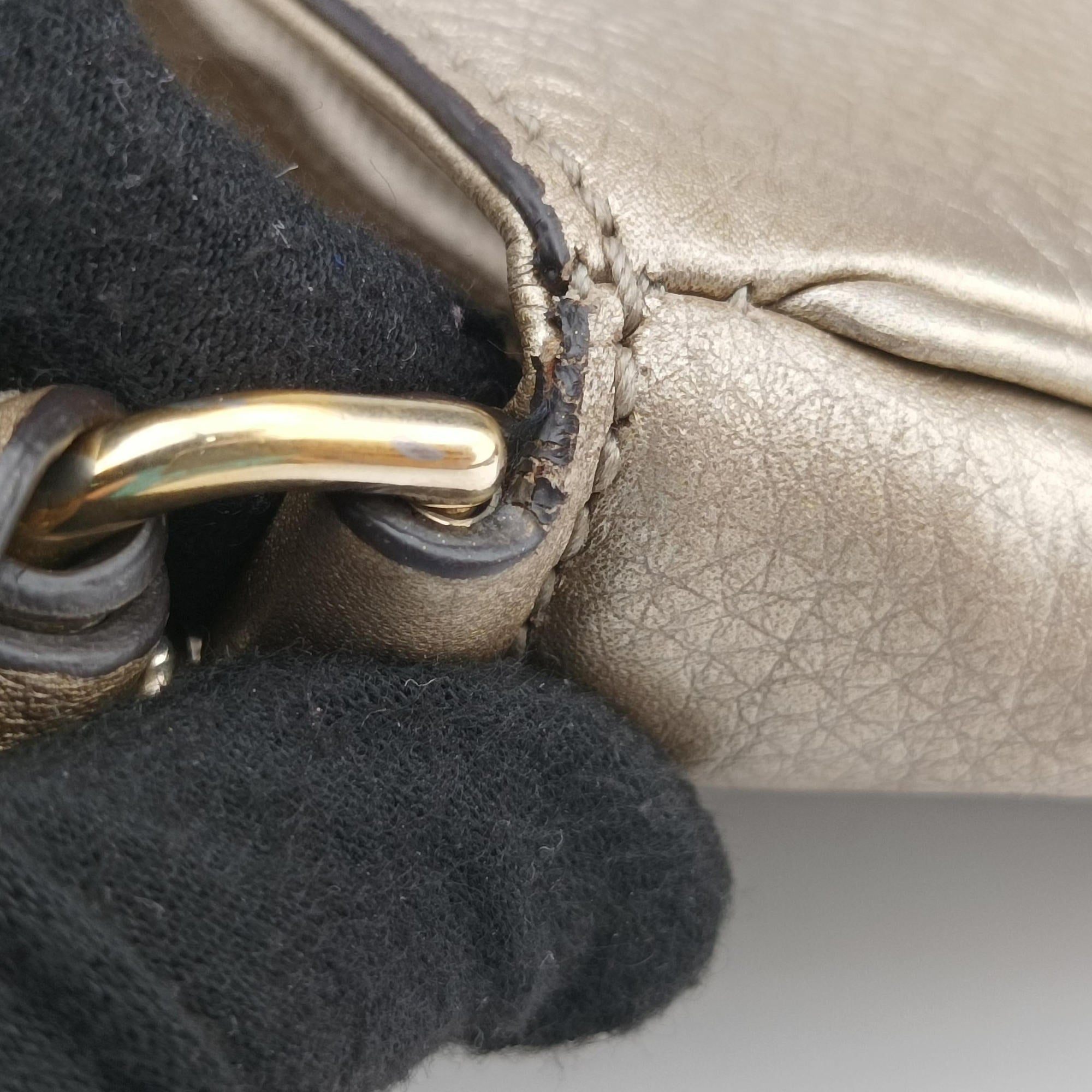 Soho Golden Leather 323190 F014831523ソーホー ゴールド レザー 323190 F014831523