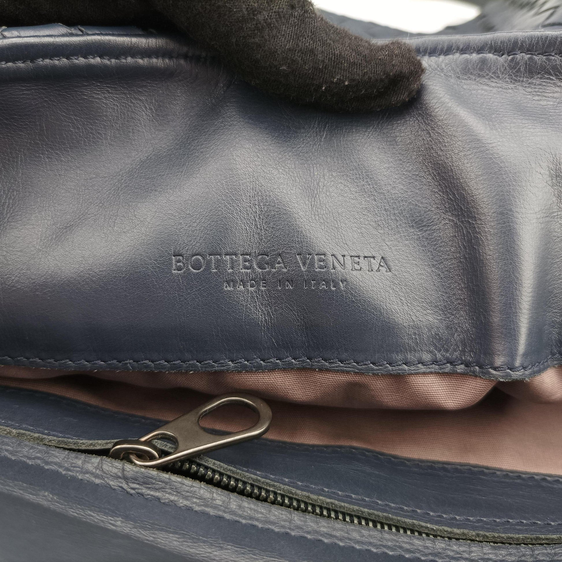Intrecciato Navy lambskin B02834033Jイントレチャート ネイビー ラムスキン B02834033J