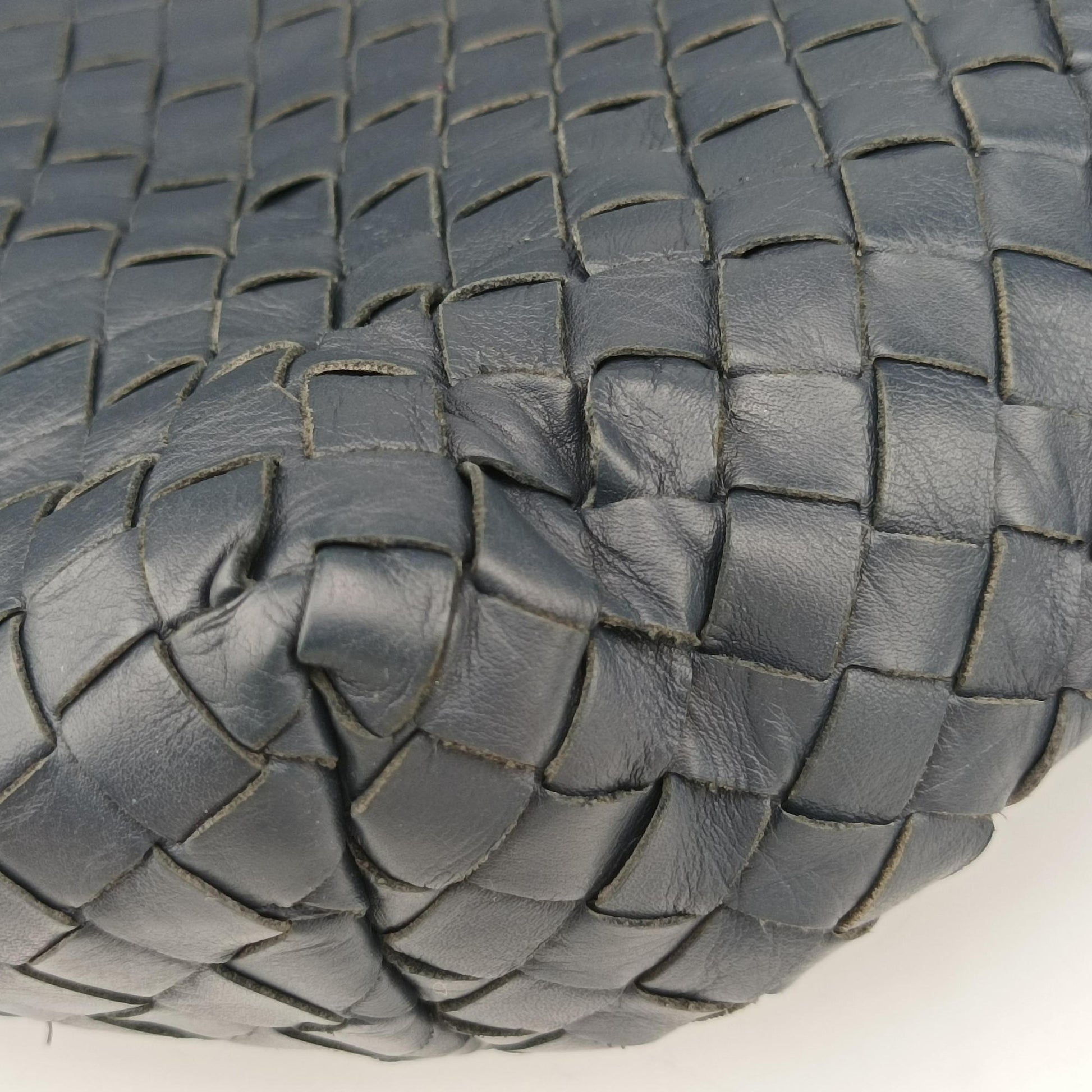 Intrecciato Navy lambskin B02834033Jイントレチャート ネイビー ラムスキン B02834033J