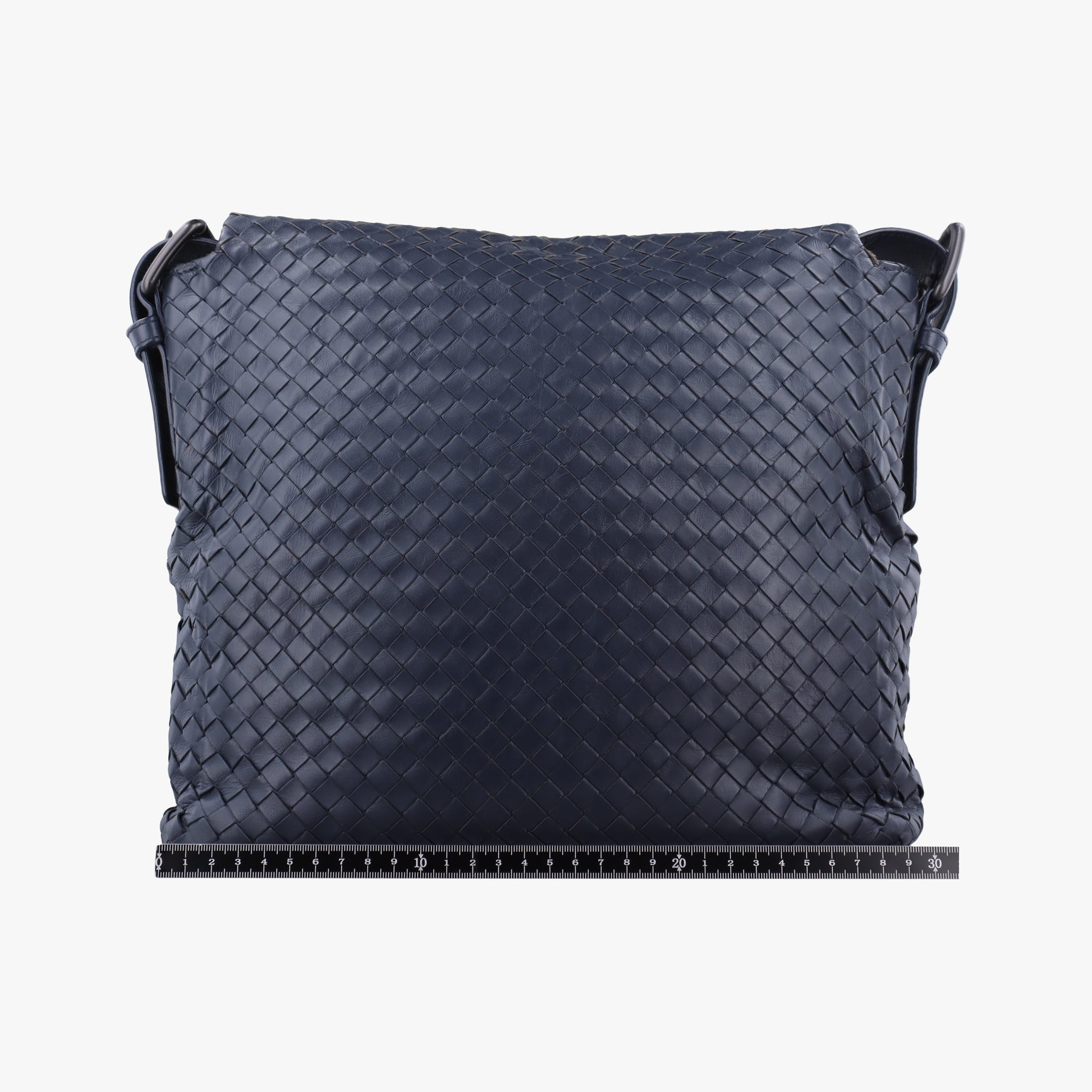 Intrecciato Navy lambskin B02834033Jイントレチャート ネイビー ラムスキン B02834033J