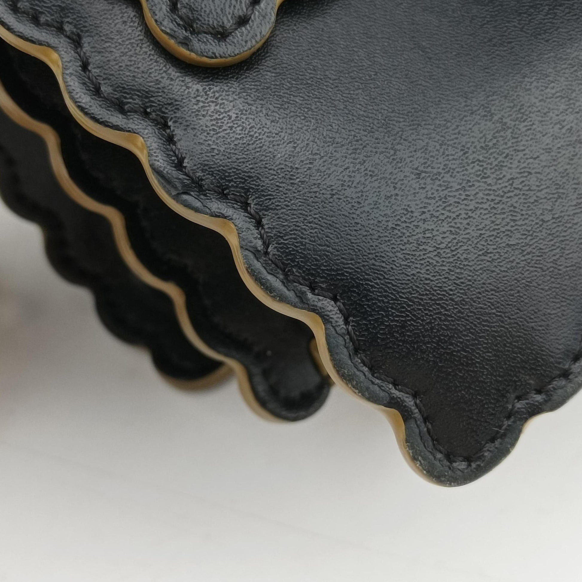 Studded Kan I Black Leather 8M0381 8M0381 A18Q 188-8241スタッズ キャナイ ブラック レザー 8M0381 8M0381 A18Q 188-8241