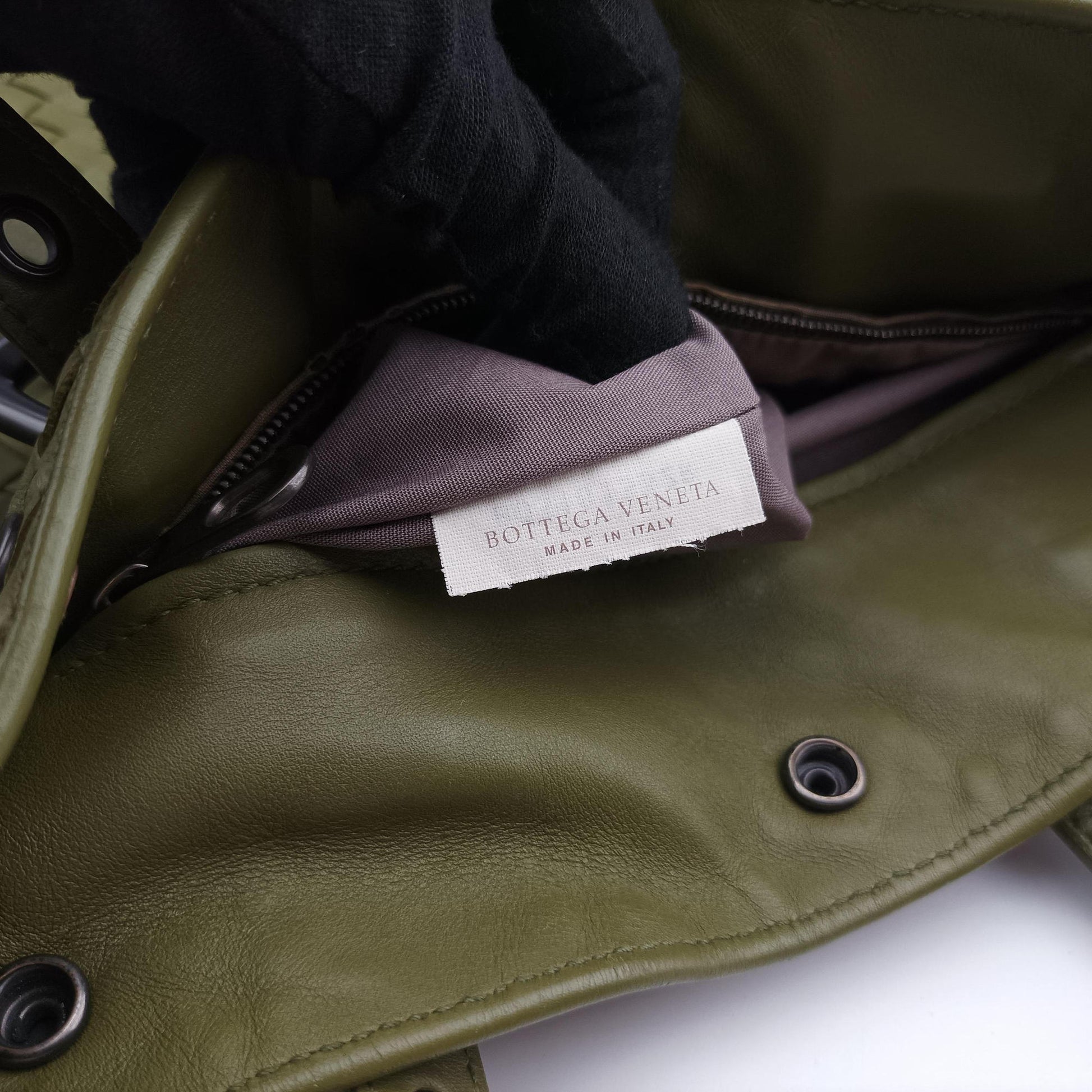 Intrecciato Shopper Acatl Green lambskin B03181332Rイントレチャート ショッパー アキャトル グリーン ラムスキン B03181332R