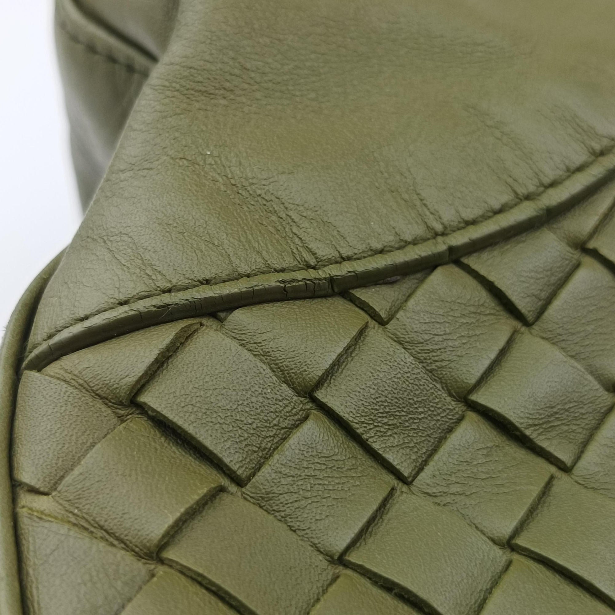 Intrecciato Shopper Acatl Green lambskin B03181332Rイントレチャート ショッパー アキャトル グリーン ラムスキン B03181332R