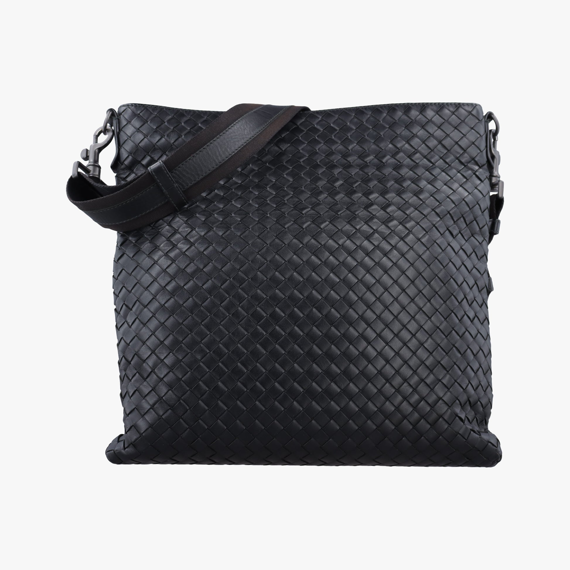 Intrecciato Black lambskin B04493882Rイントレチャート ブラック ラムスキン B04493882R