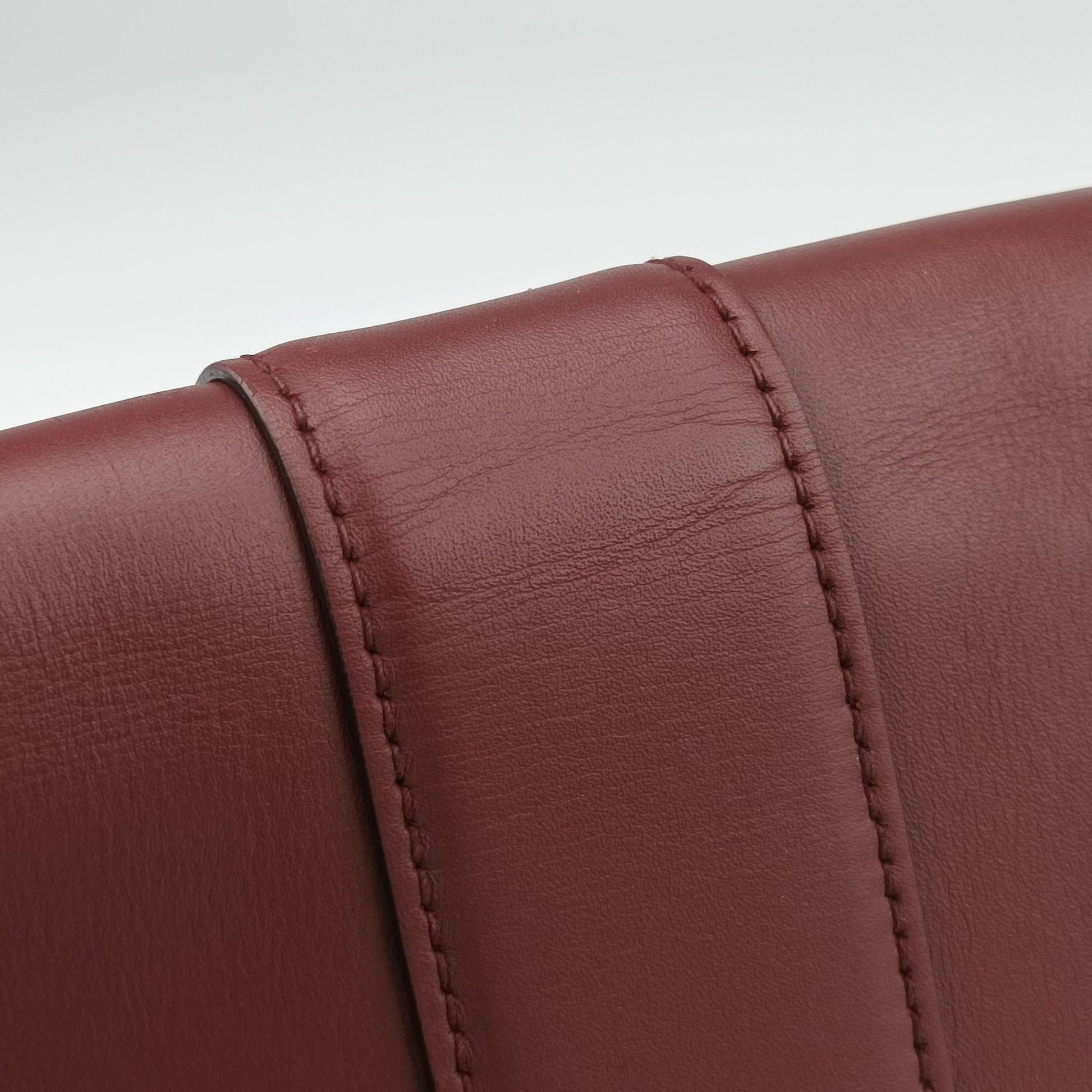 Arli Burgundy Leather 550129 I026802859アリー ワインレッド レザー 550129 I026802859