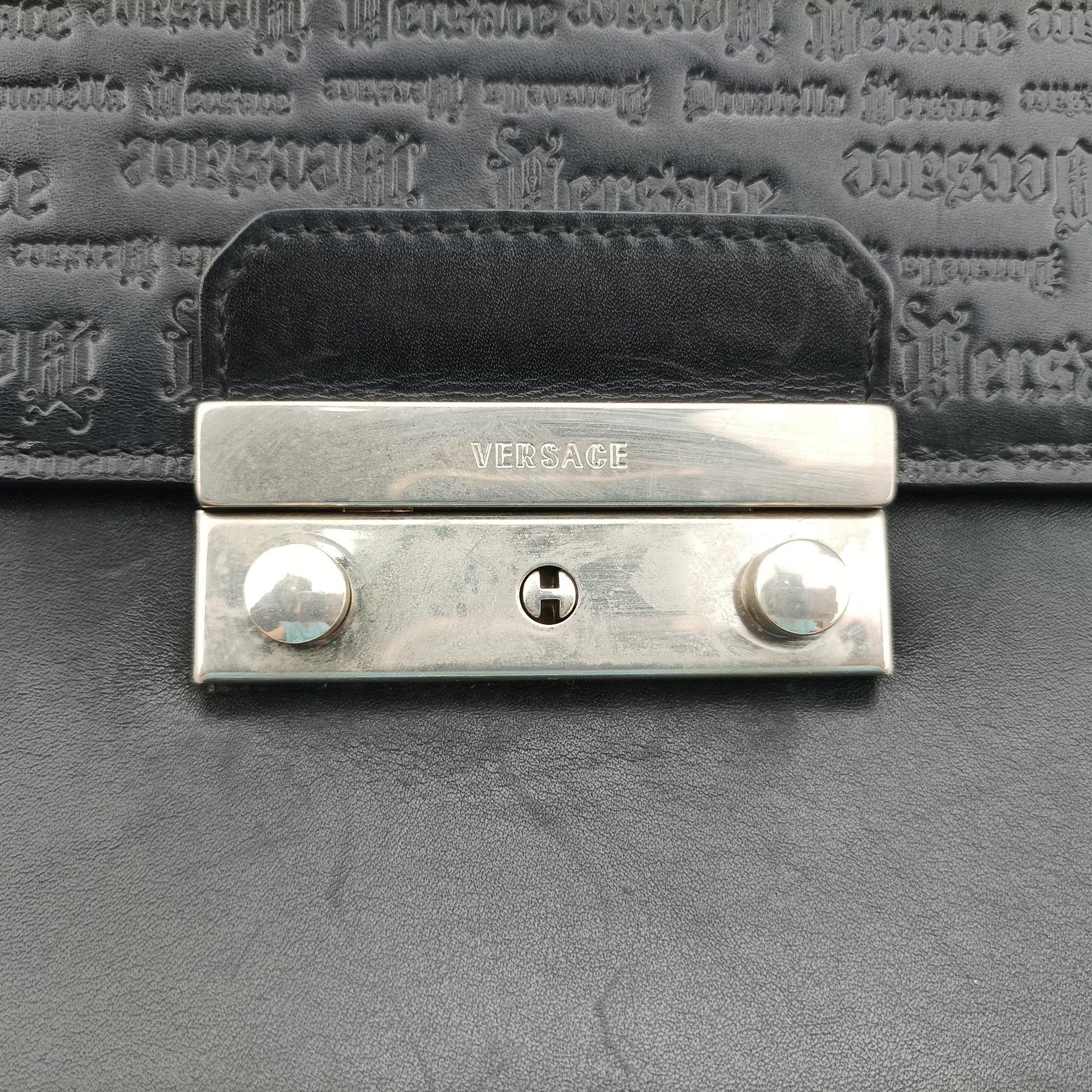 Embossed Logo Top Handle Messenger Black Leather ロゴ型押し 2WAY メッセンジャー ブラック レザー 
