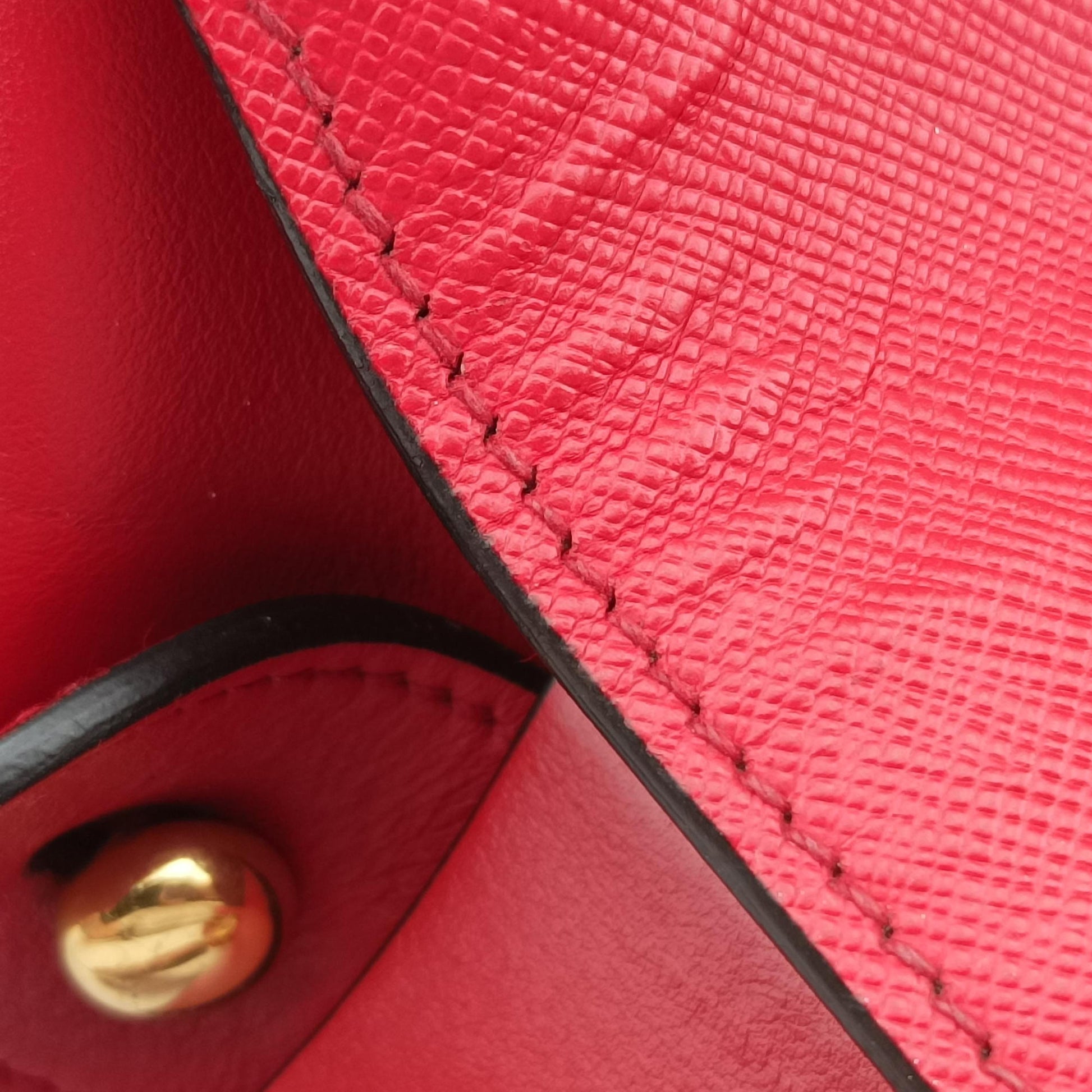 Esplanade Red SAFFIANO Leather 1BA046 117 Rエスプラナード レッド サフィアーノレザー 1BA046 117 R