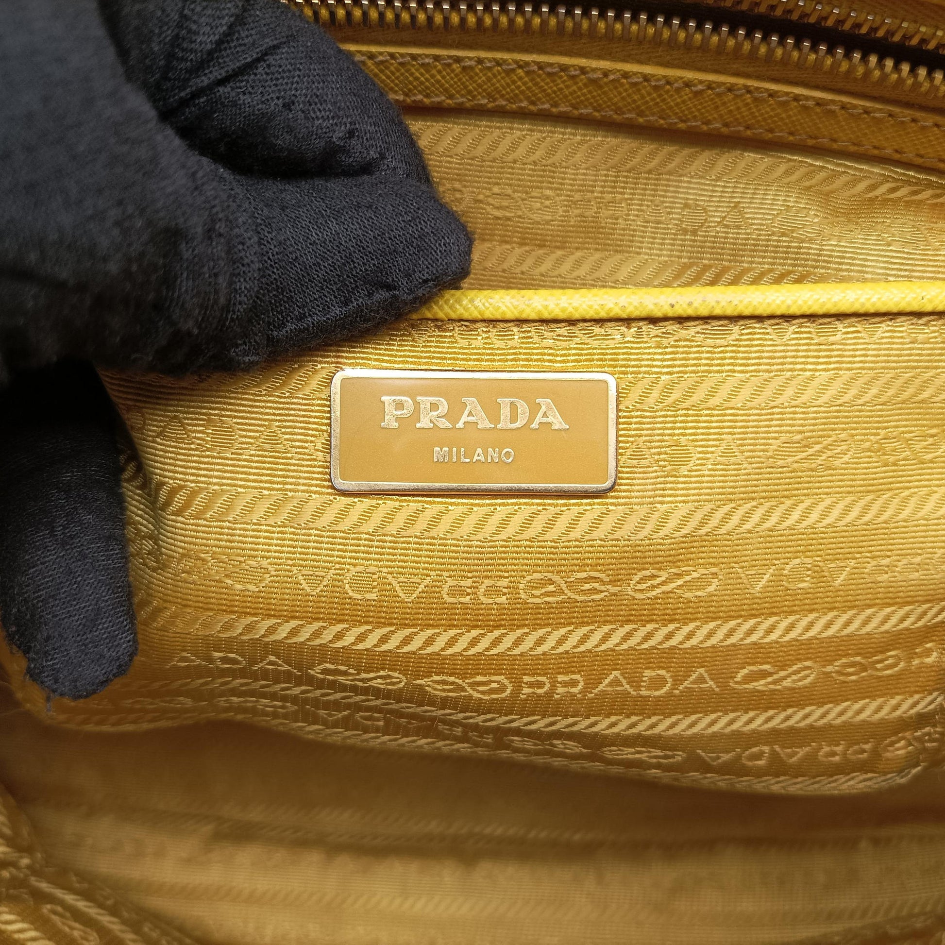 Galleria Yellow SAFFIANO Leather BN2274 25ガレリア イエロー サフィアーノレザー BN2274 25