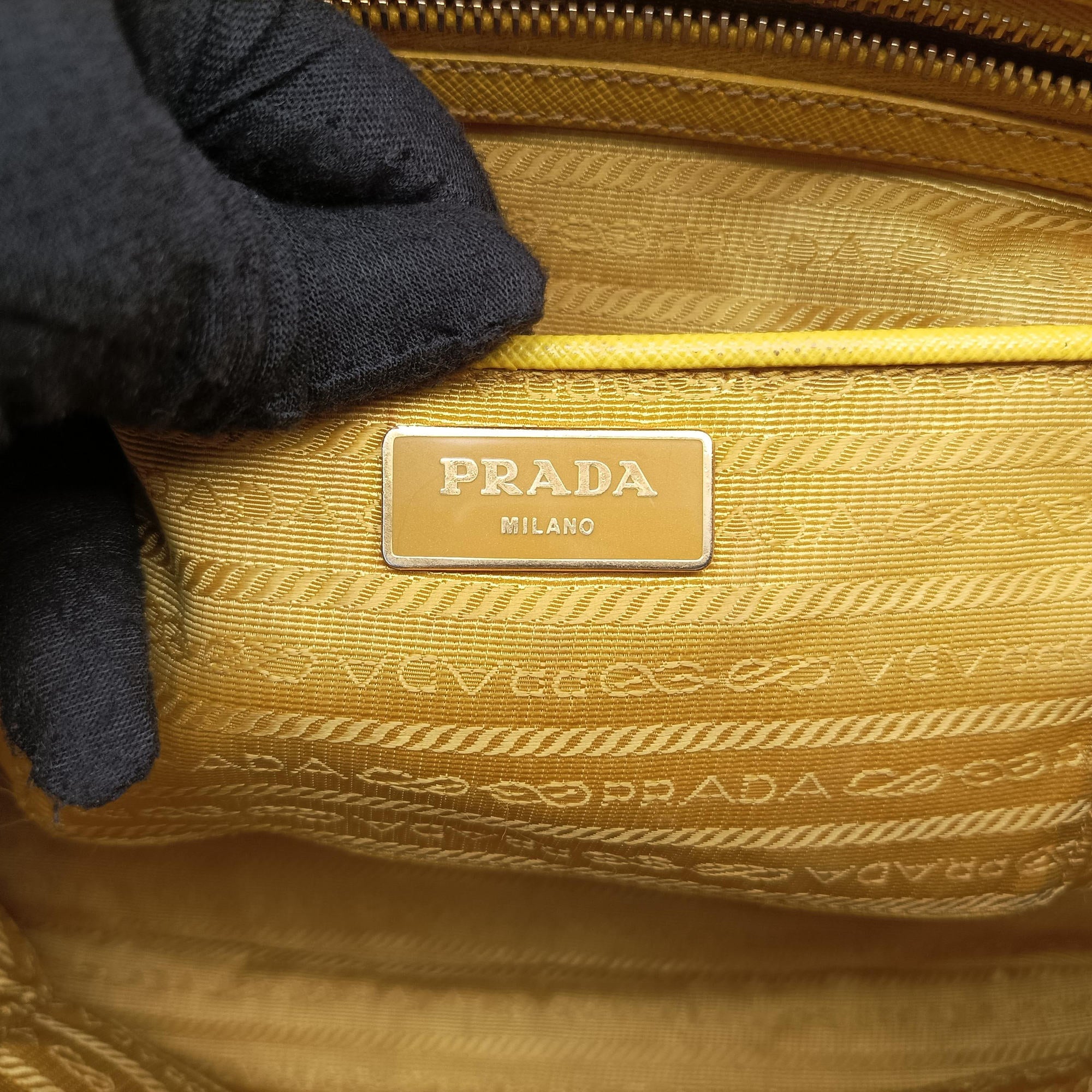 Galleria Yellow SAFFIANO Leather BN2274 25ガレリア イエロー サフィアーノレザー BN2274 25