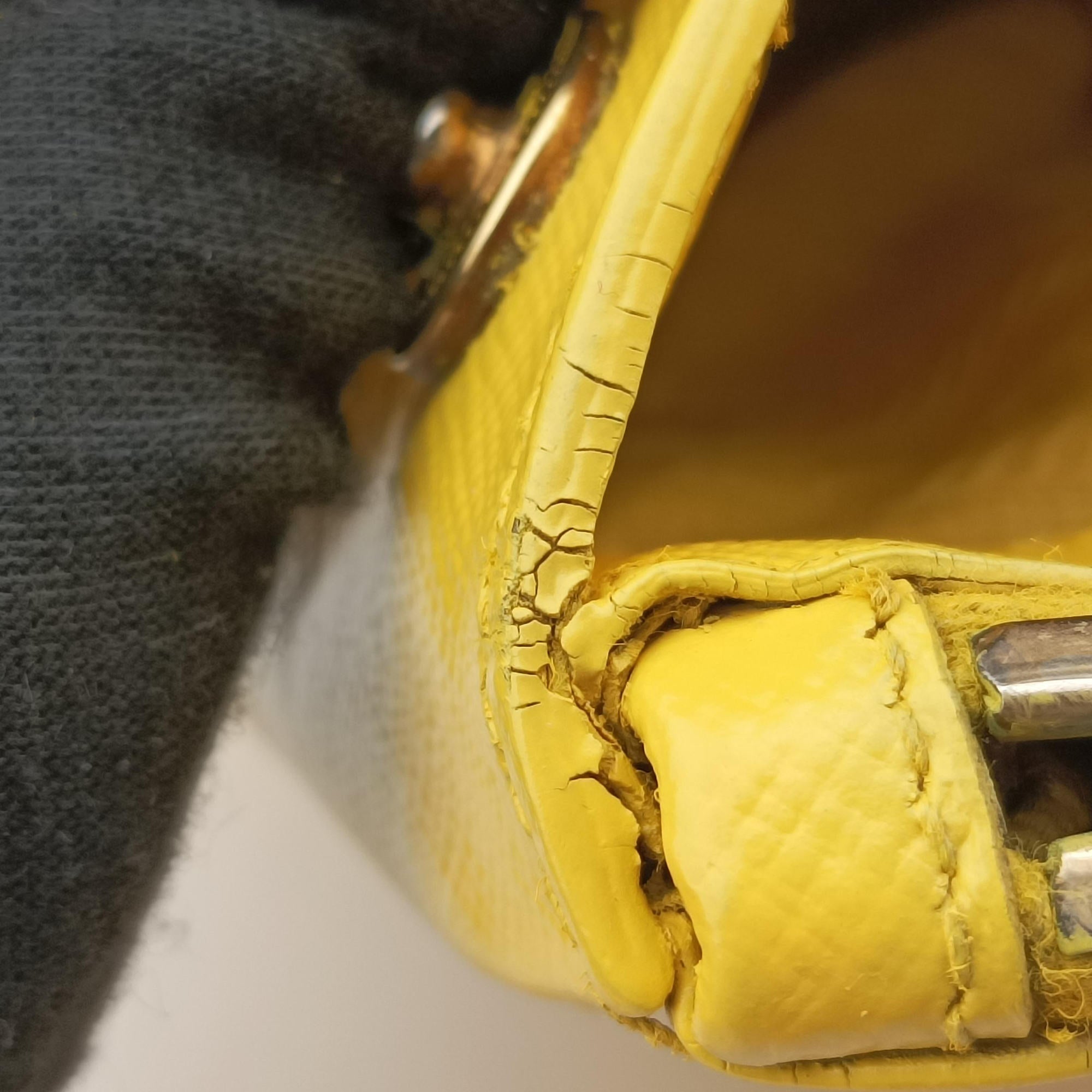 Galleria Yellow SAFFIANO Leather BN2274 25ガレリア イエロー サフィアーノレザー BN2274 25
