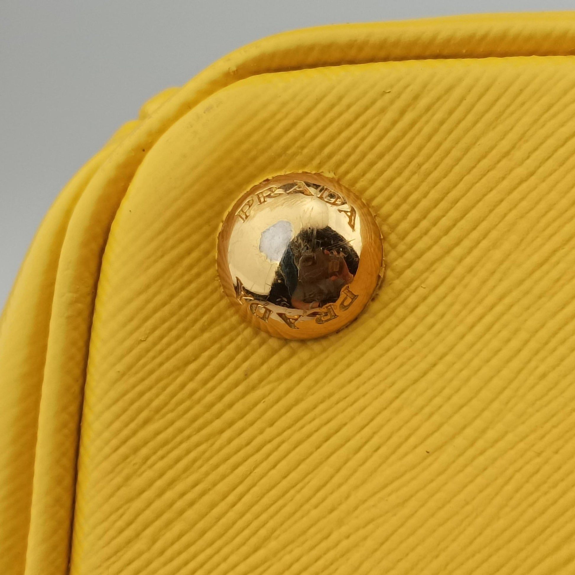 Galleria Yellow SAFFIANO Leather BN2274 25ガレリア イエロー サフィアーノレザー BN2274 25