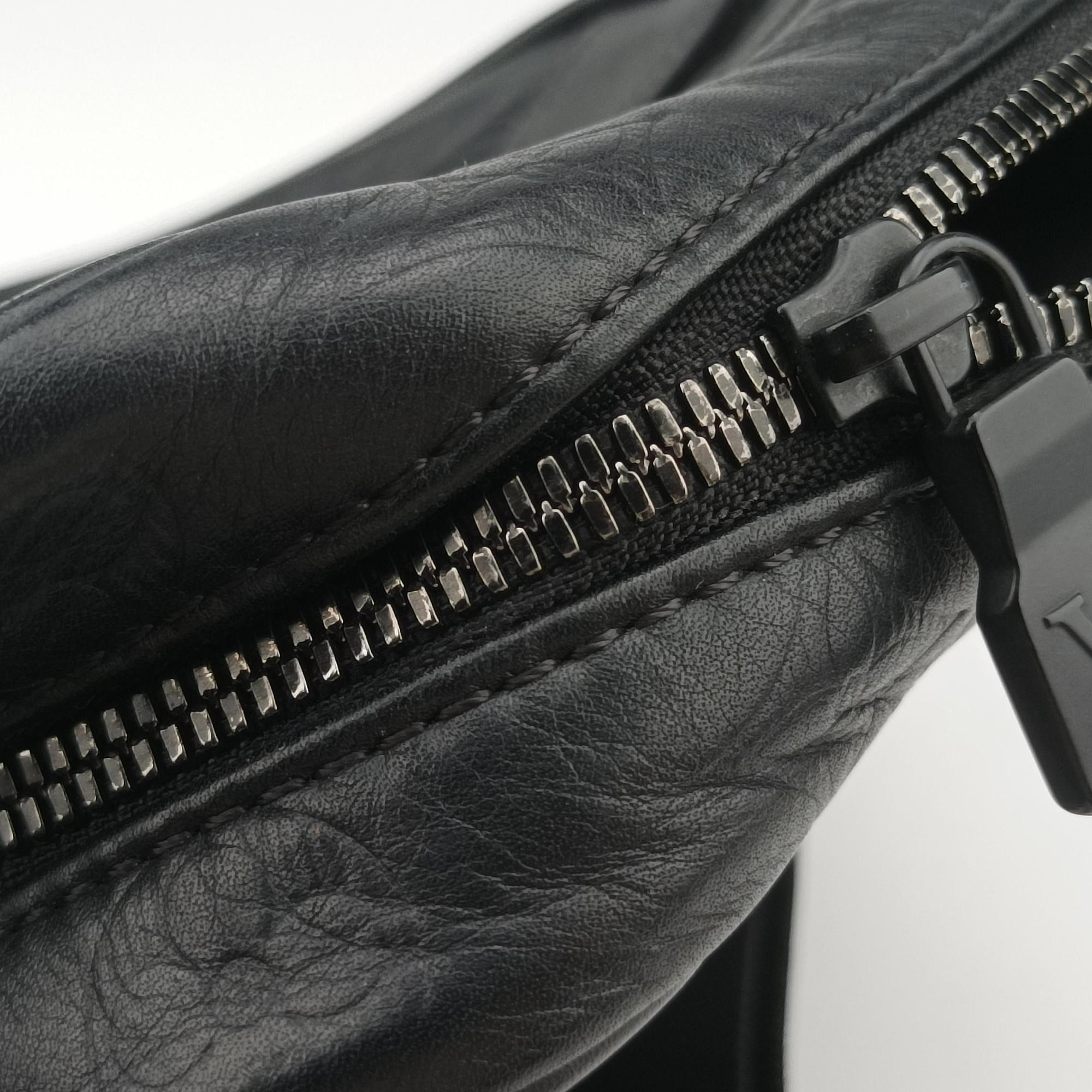 Danube PM Noir Monogram Shadow M43681 FO3118ダヌーヴ PM ノワール モノグラム シャドウ M43681 FO3118